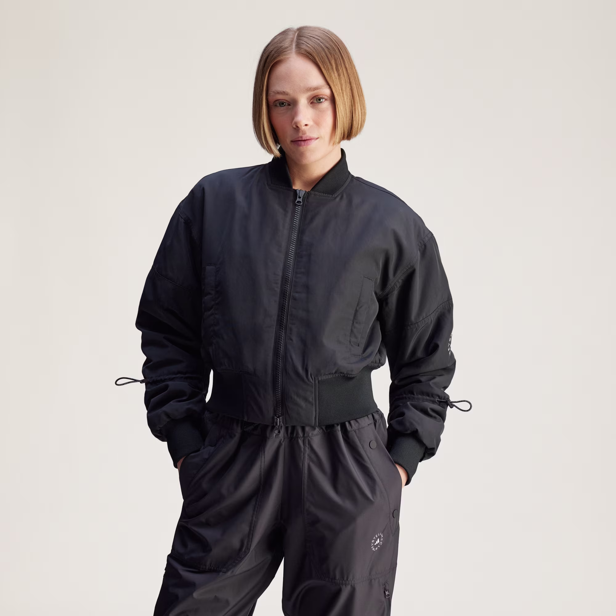 Adidas ქალის  ქურთუკი aSMC SW BOM CRO