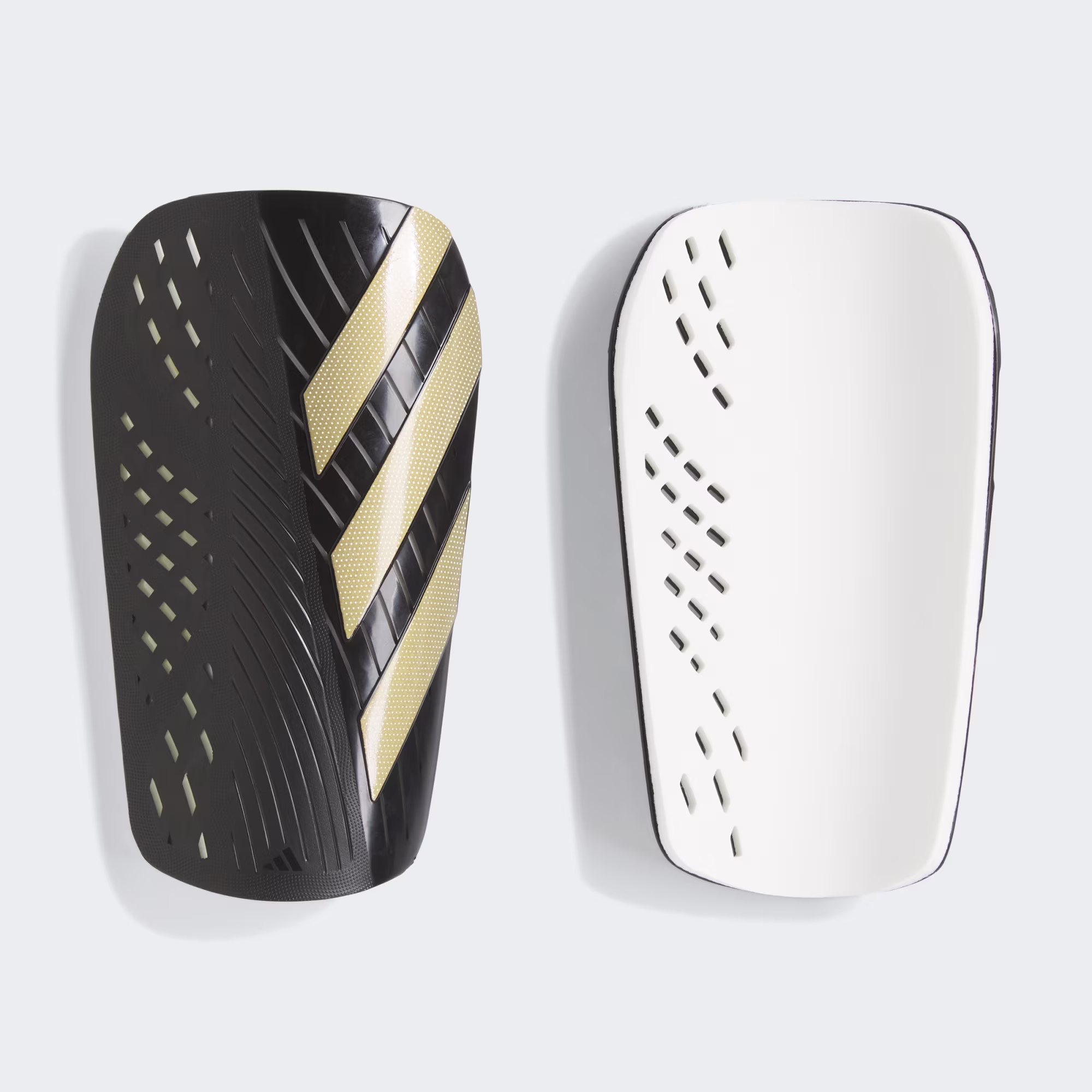 Adidas წვივის დამცავი TIRO SG CLB