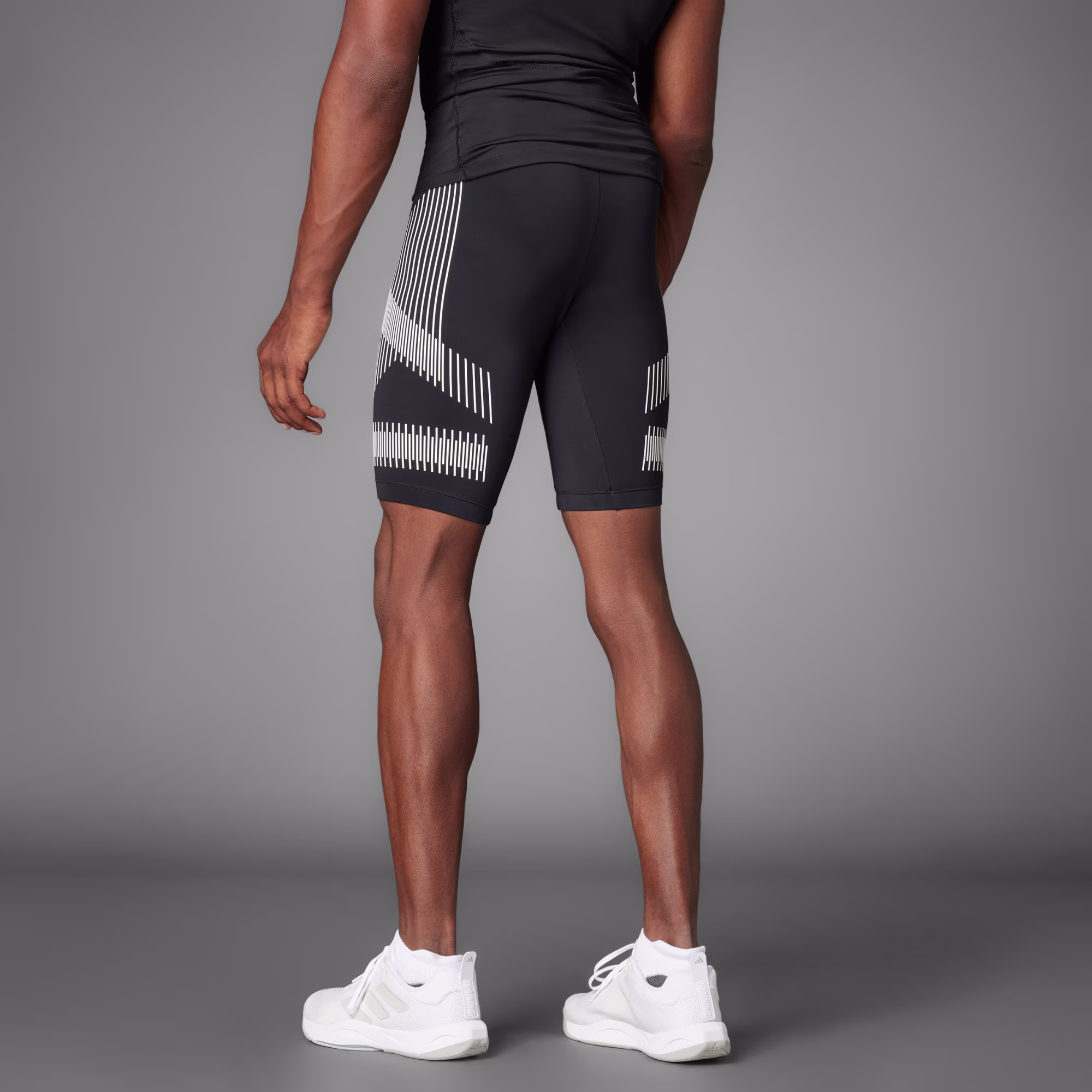Adidas მამაკაცის შორტი PS TIGHT