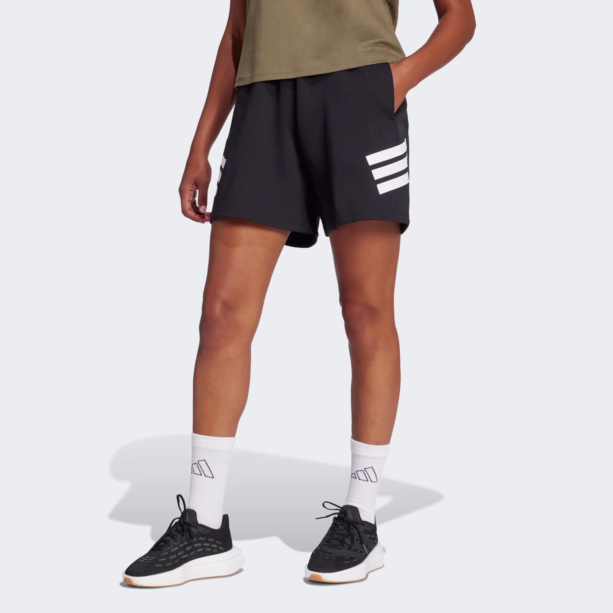 Adidas ქალის შორტი W FI 3S SHORT