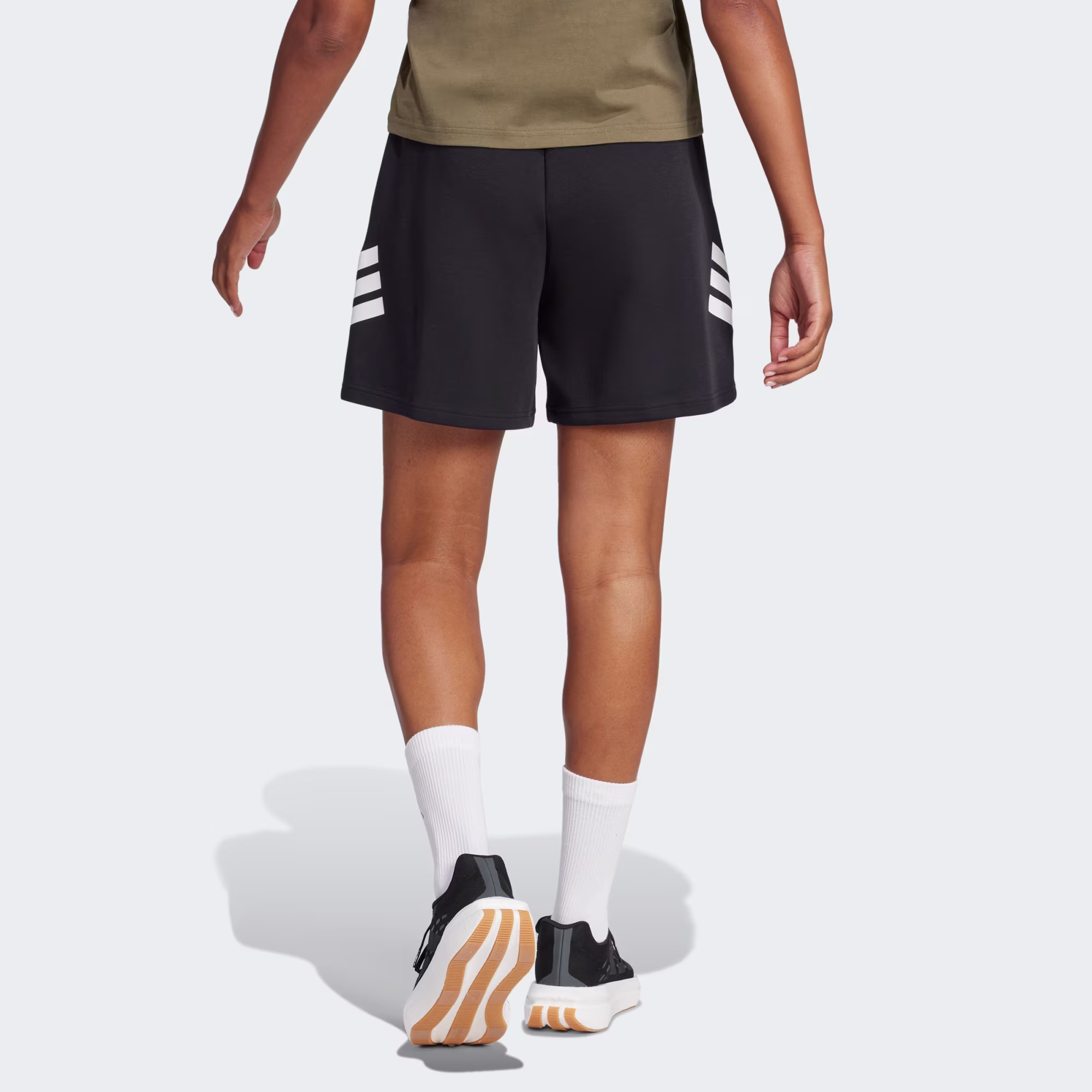 Adidas ქალის შორტი W FI 3S SHORT