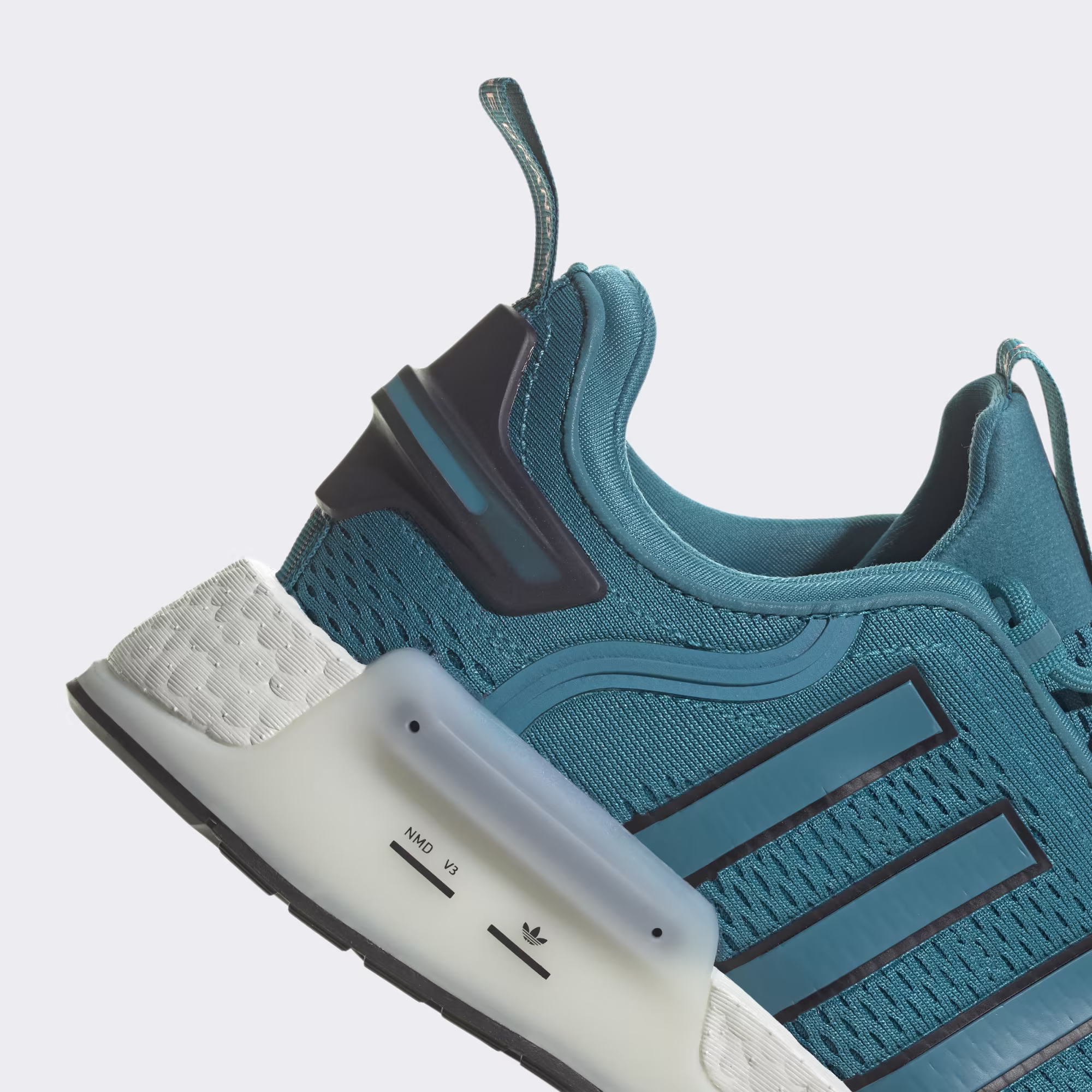 Adidas მამაკაცის სპორტული ფეხსაცმელი NMD_V3