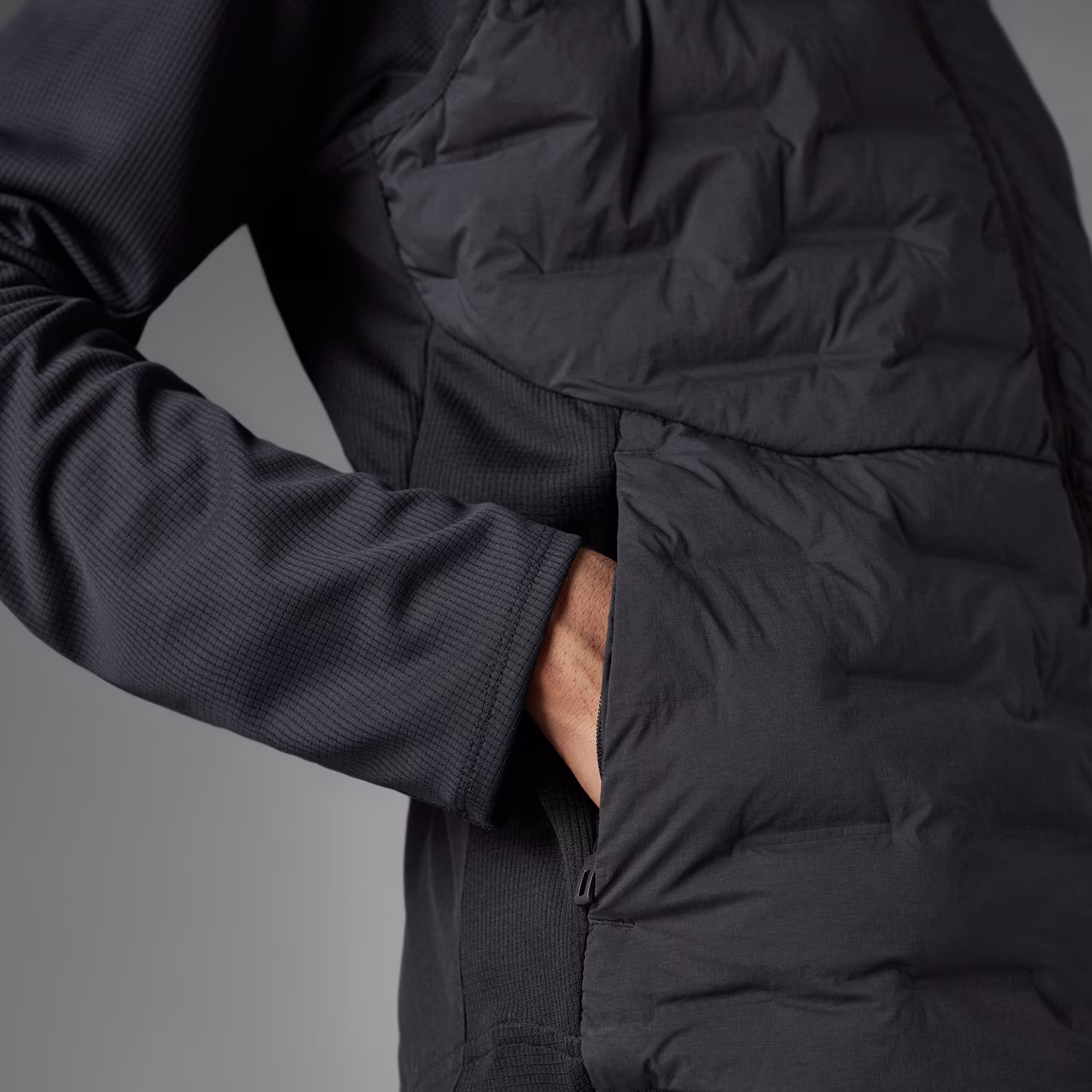 Adidas მამაკაცის ქურთუკი ADIZERO VEST