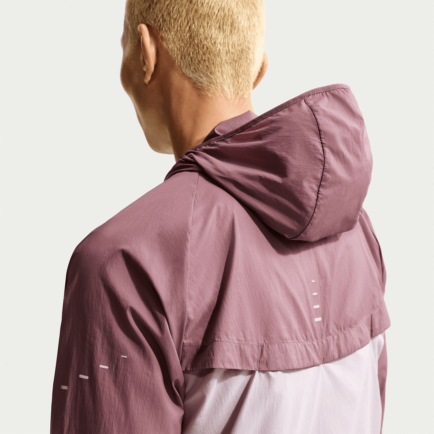Nike მამაკაცის ქურთუკი M NK UV RPL STRIDE JACKET