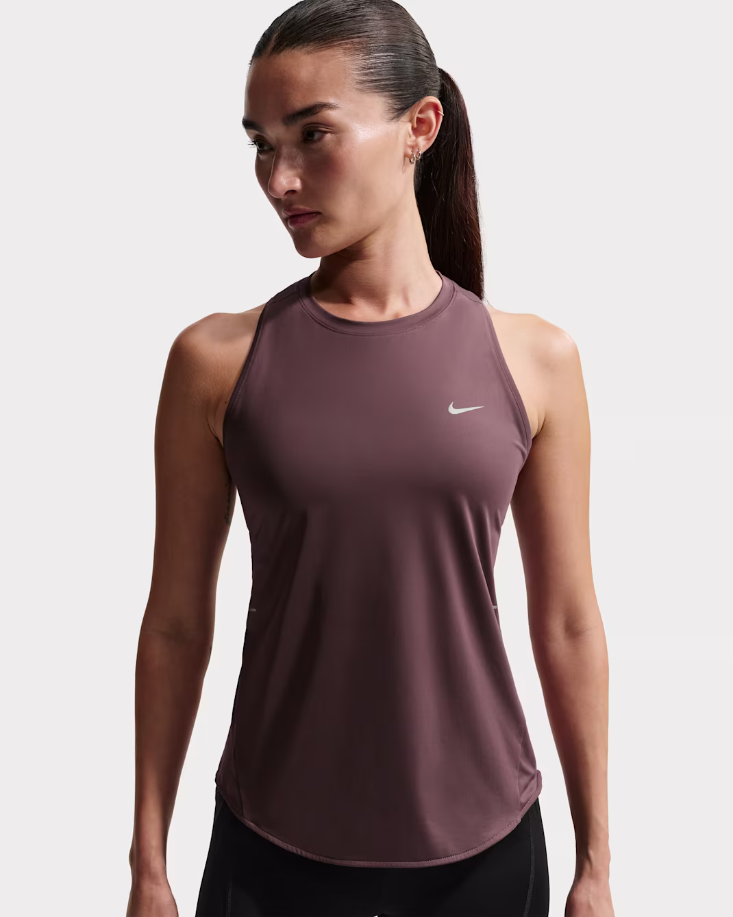 Nike ქალის მაისური W NK SWIFT DF TANK TOP