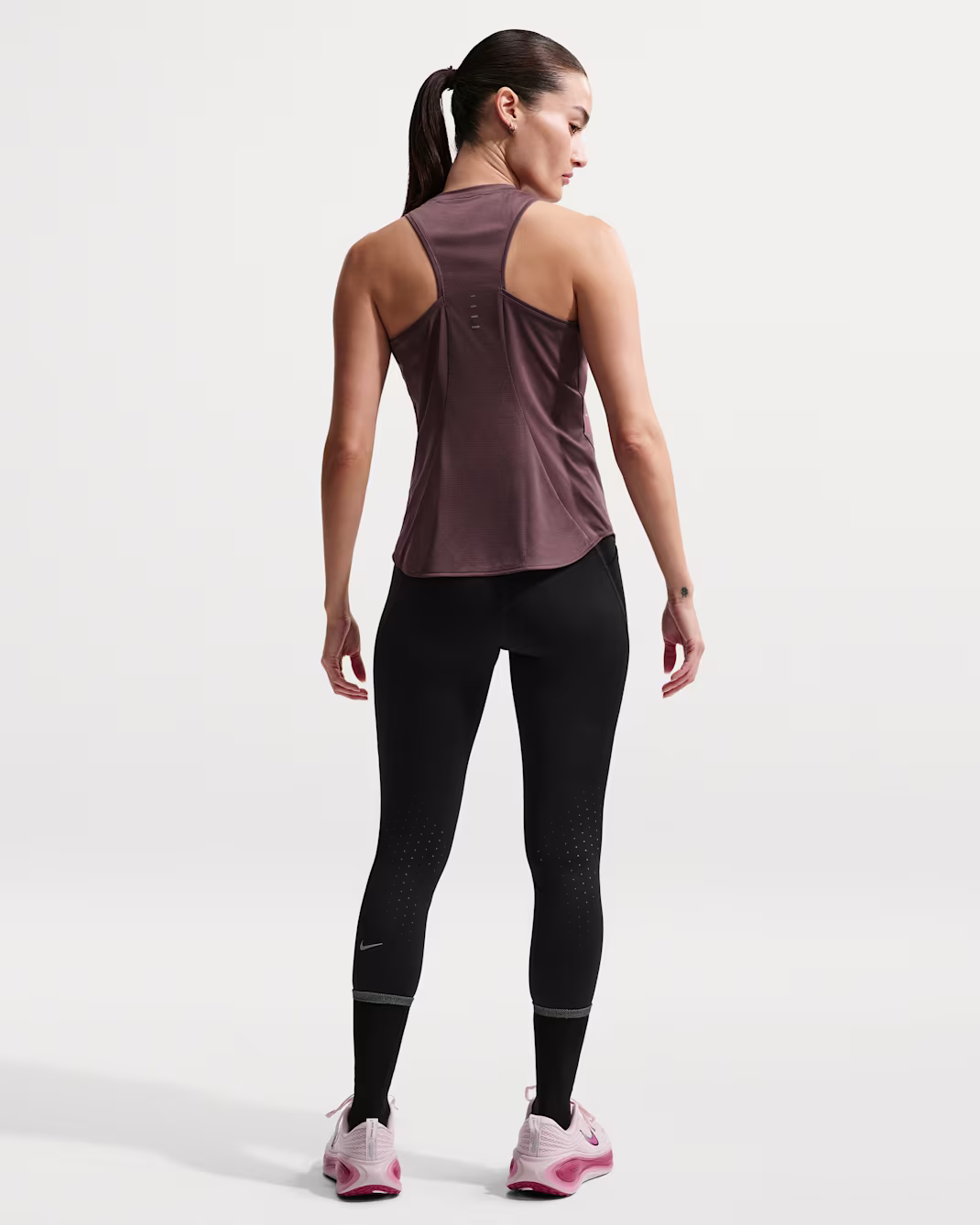 Nike ქალის მაისური W NK SWIFT DF TANK TOP
