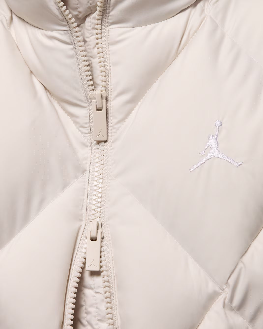 Nike ქალის ქურთუკი W J BRK PUFF VEST QLT