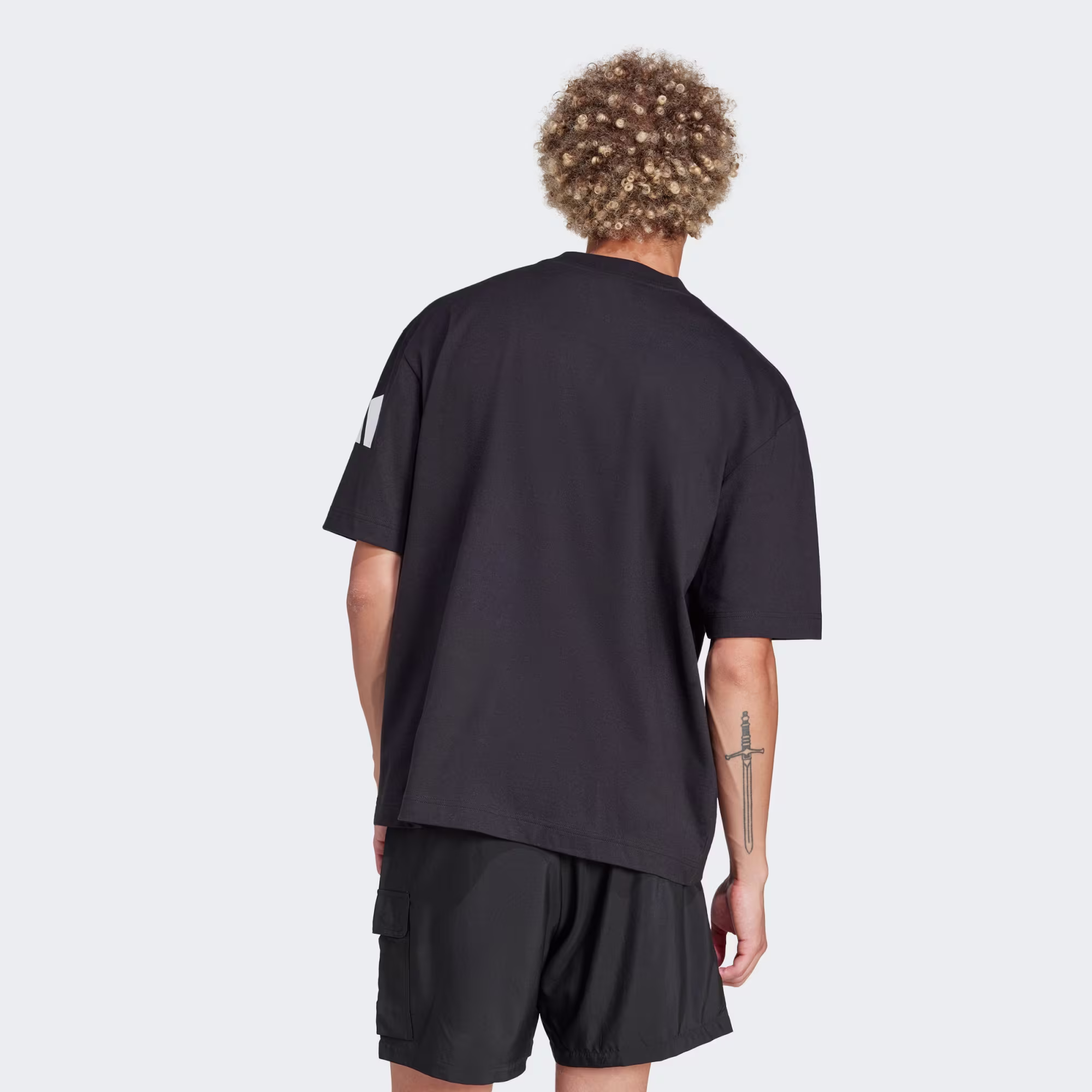 Adidas მამაკაცის მაისური M SJ T