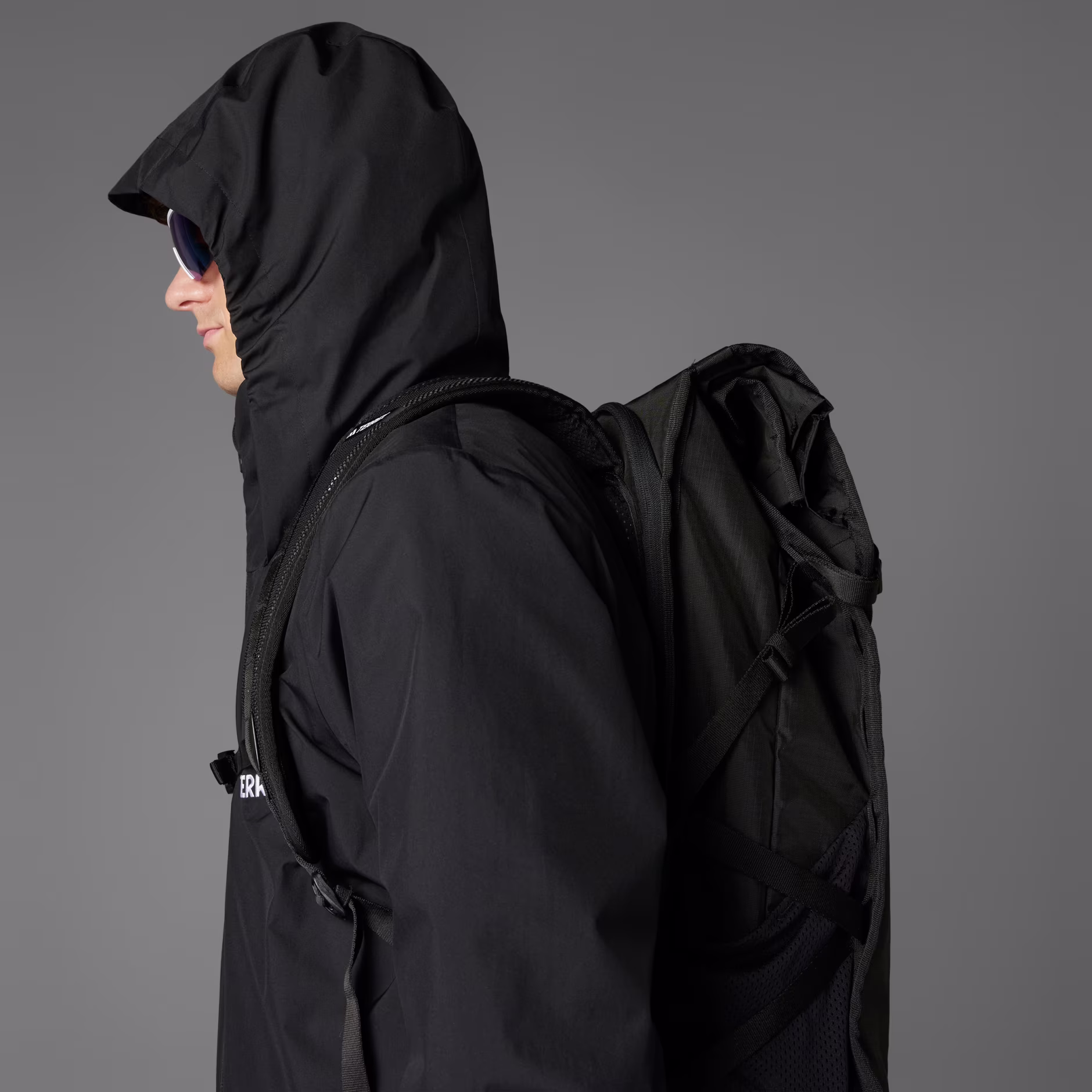Adidas მამაკაცის ქურთუკი MT ESS 2L R JKT