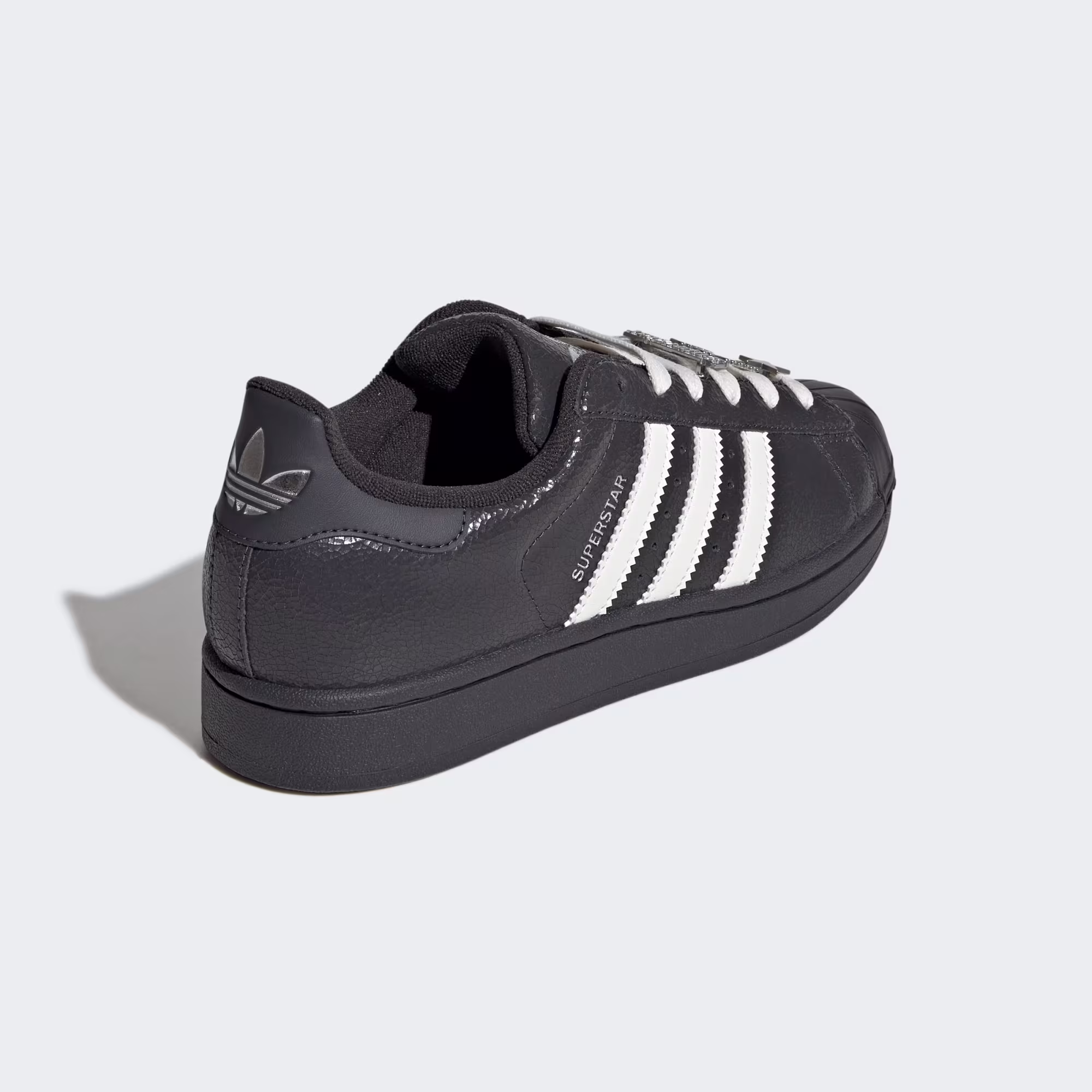 Adidas ქალის სპორტული ფეხსაცმელი SUPERSTAR II W