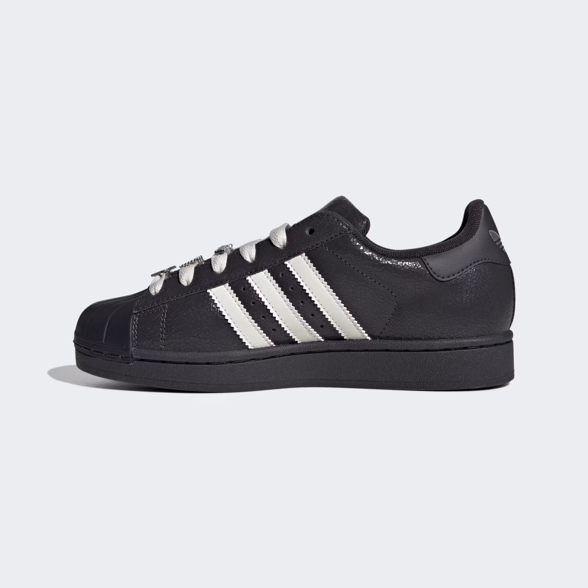 Adidas ქალის სპორტული ფეხსაცმელი SUPERSTAR II W