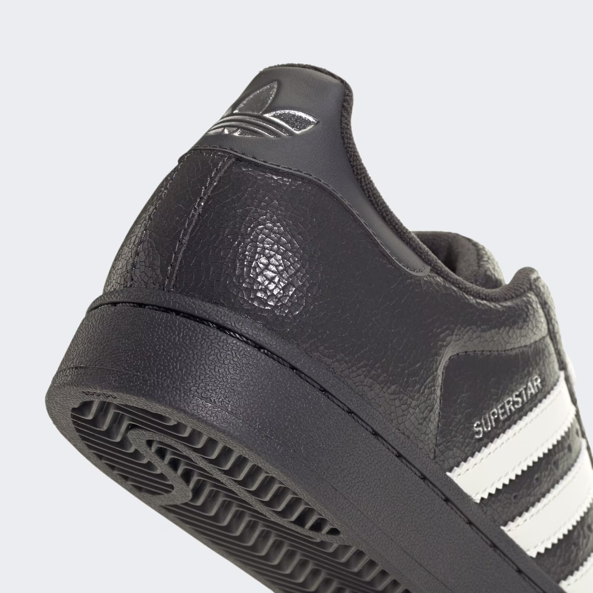 Adidas ქალის სპორტული ფეხსაცმელი SUPERSTAR II W