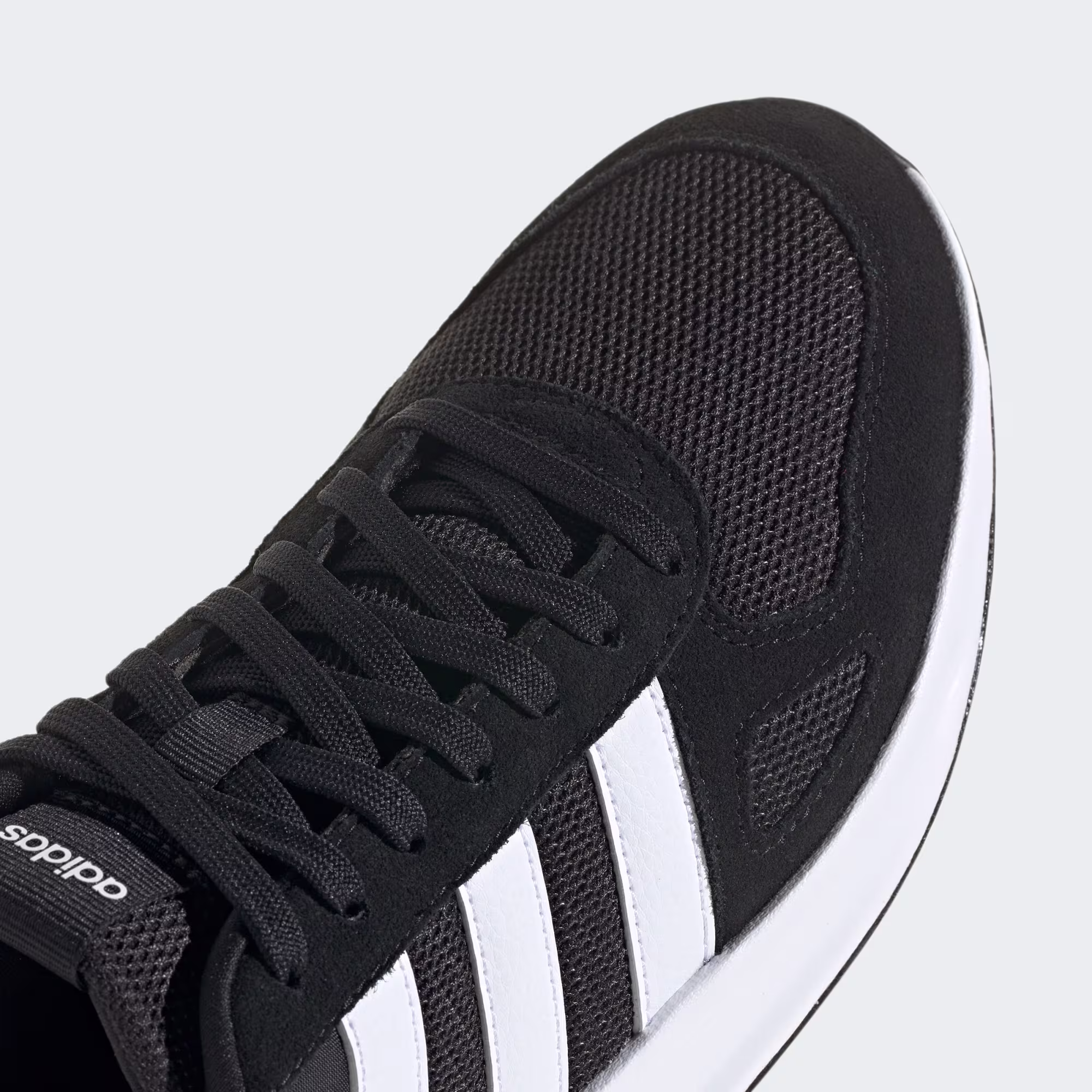 Adidas მამაკაცის სპორტული ფეხსაცმელი RUN 84
