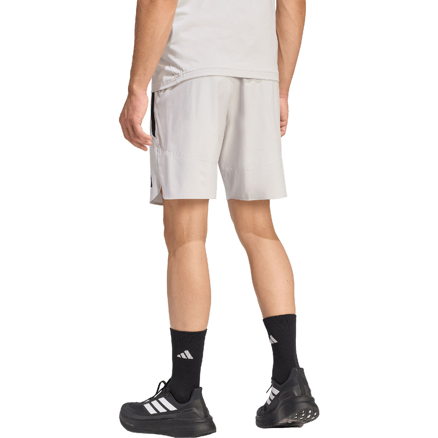 Adidas მამაკაცის შორტი TT SHORTS