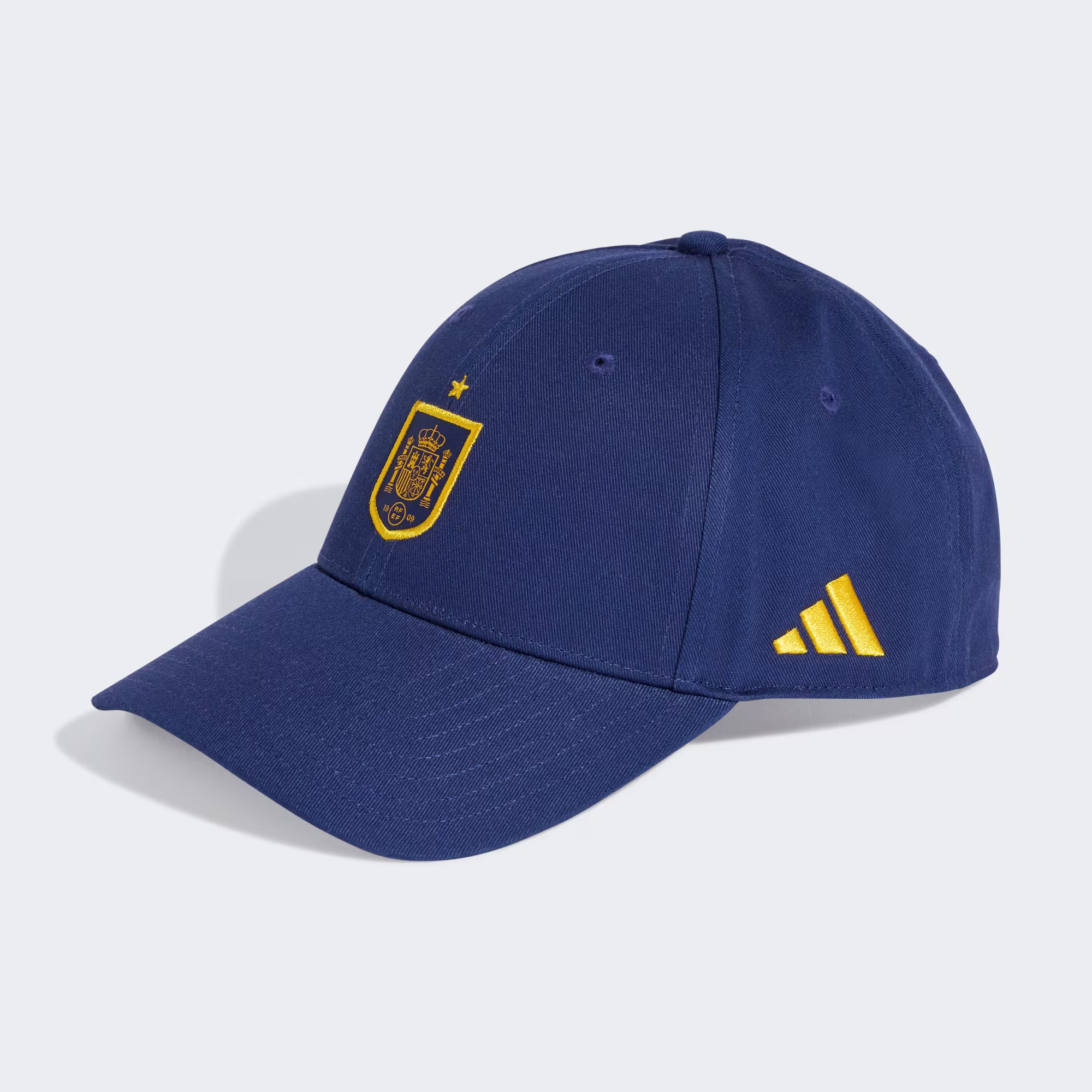 Adidas ქუდი RFEF CAP