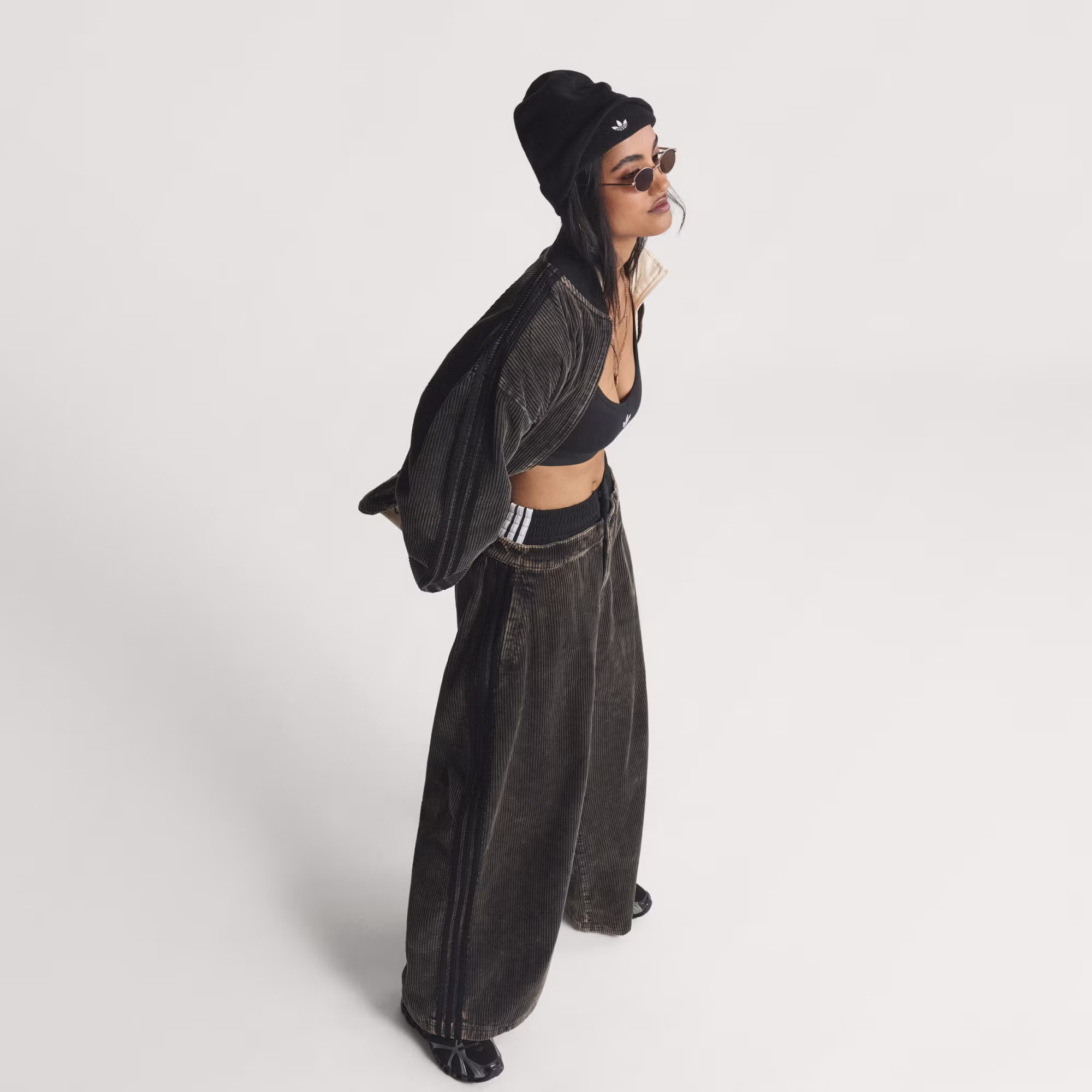 Adidas ქალის ჯემპრი SST JKT