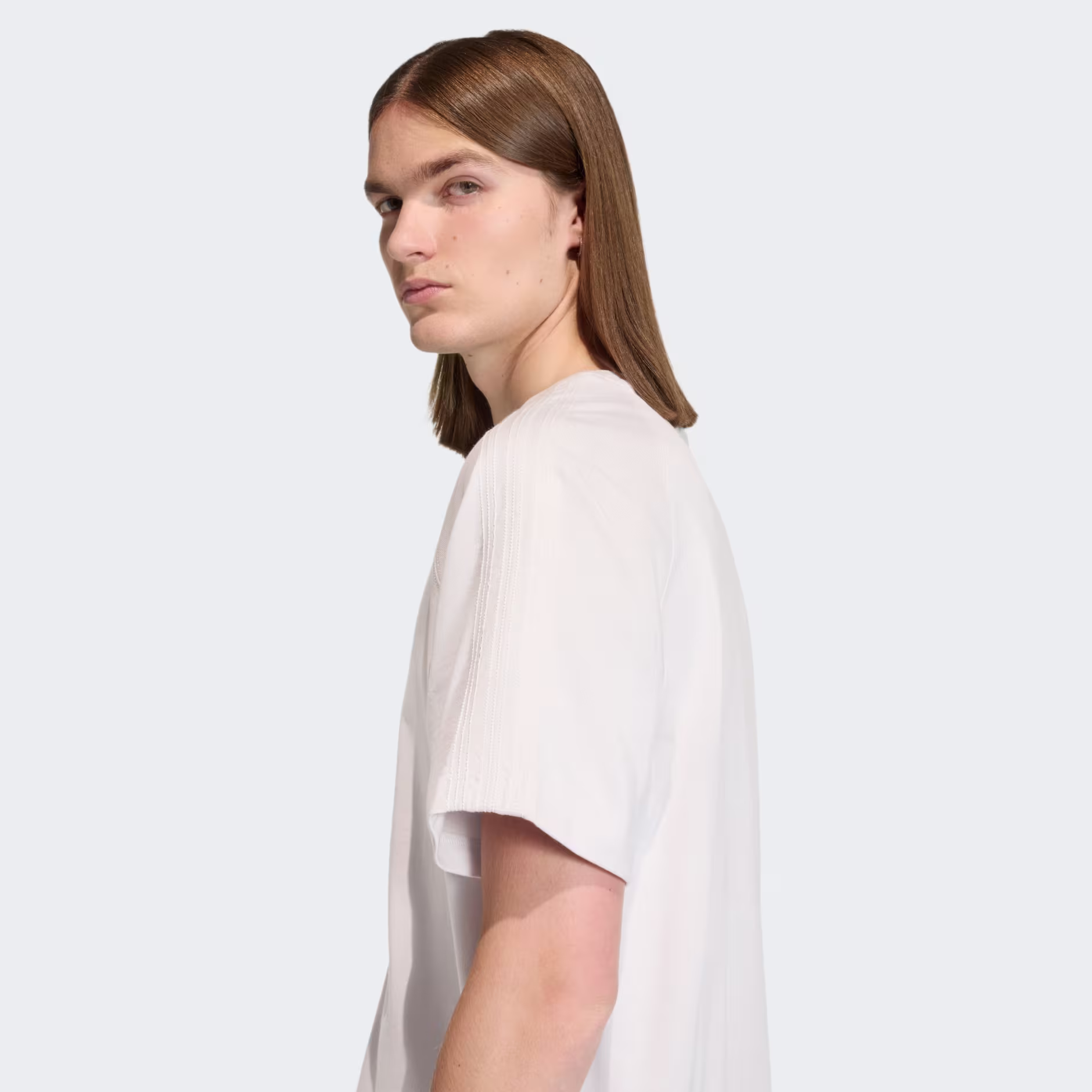 Adidas მამაკაცის მაისური P ESS TEE