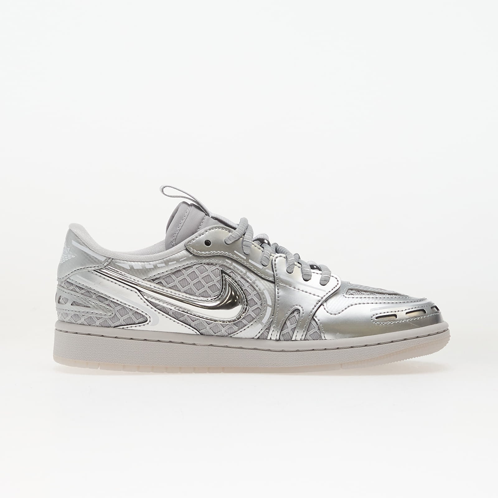 Nike ქალის სპორტული ფეხსაცმელი