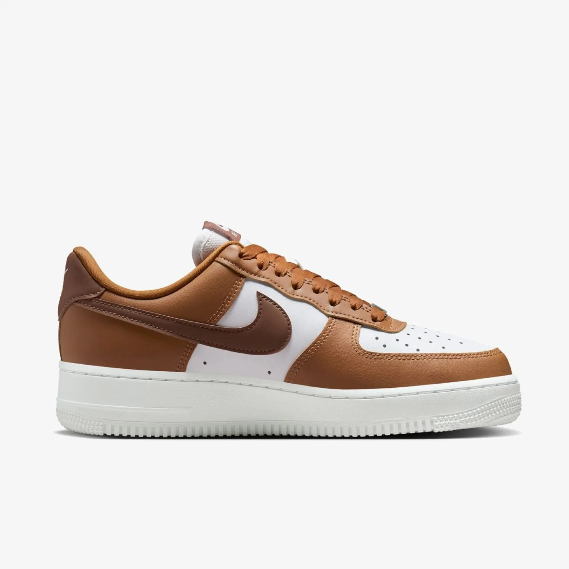 Nike ქალის სპორტული ფეხსაცმელი