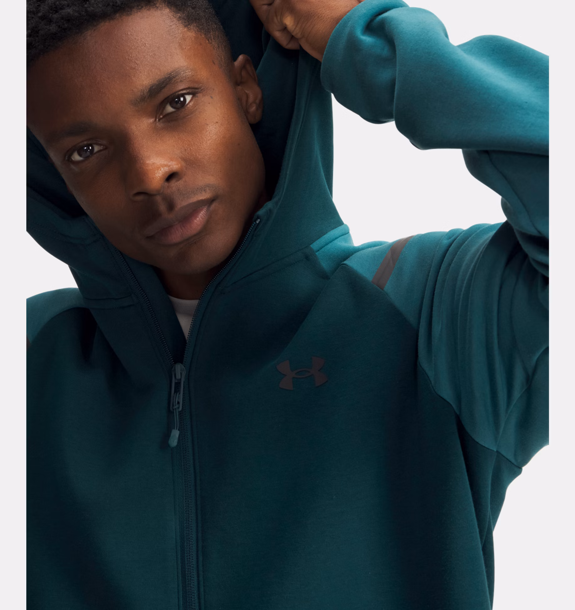 Under Armour მამაკაცის ქურთუკი