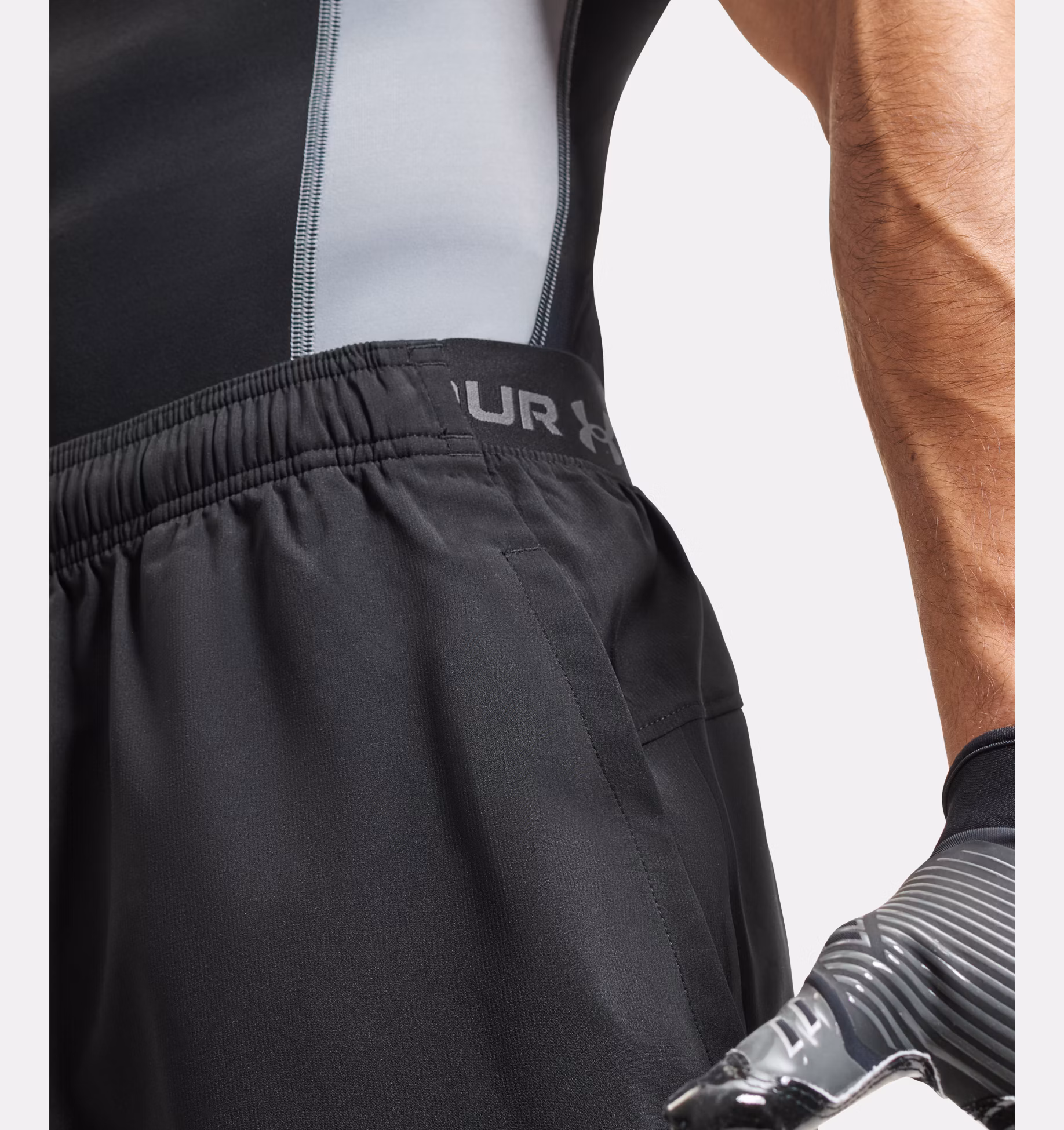 Under Armour მამაკაცის შორტი