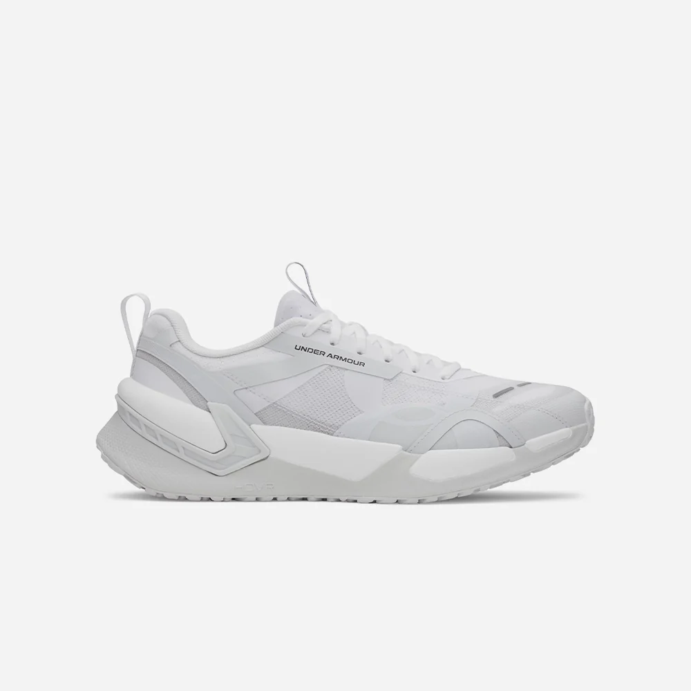 Under Armour მამაკაცის სპორტული ფეხსაცმელი