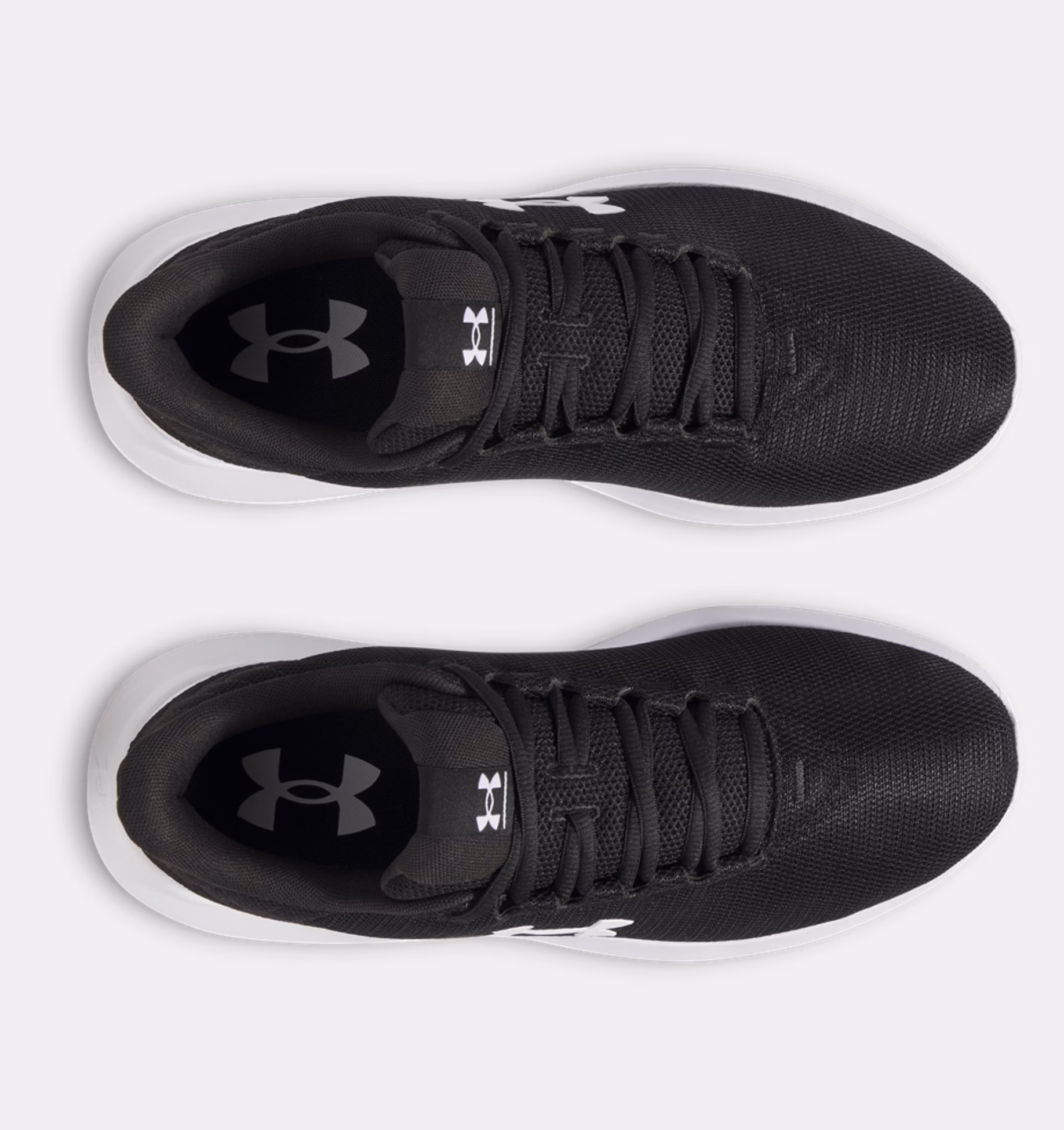 Under Armour მამაკაცის სპორტული ფეხსაცმელი