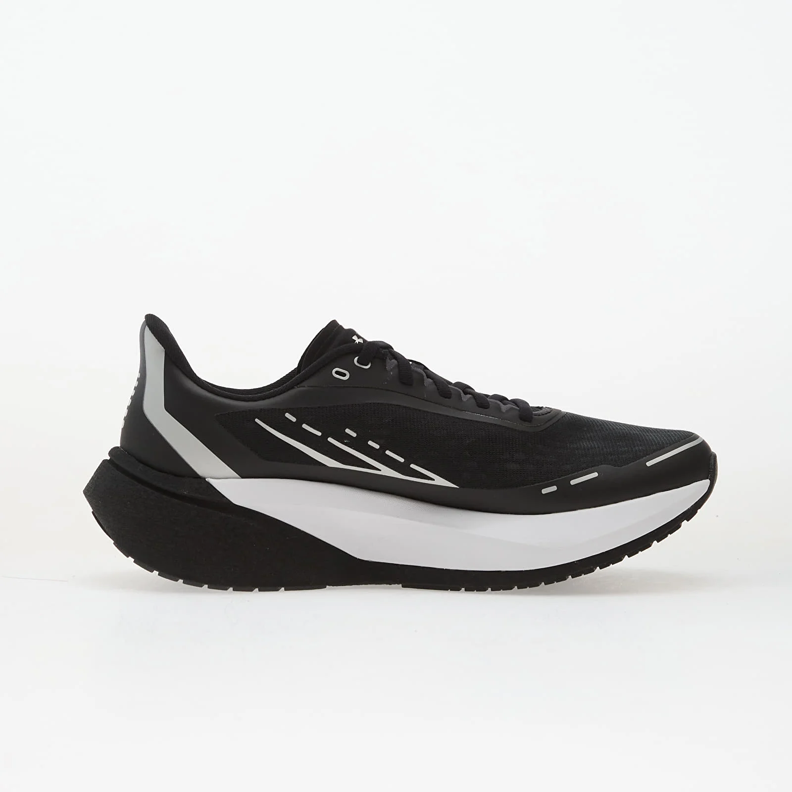 Under Armour მამაკაცის სპორტული ფეხსაცმელი