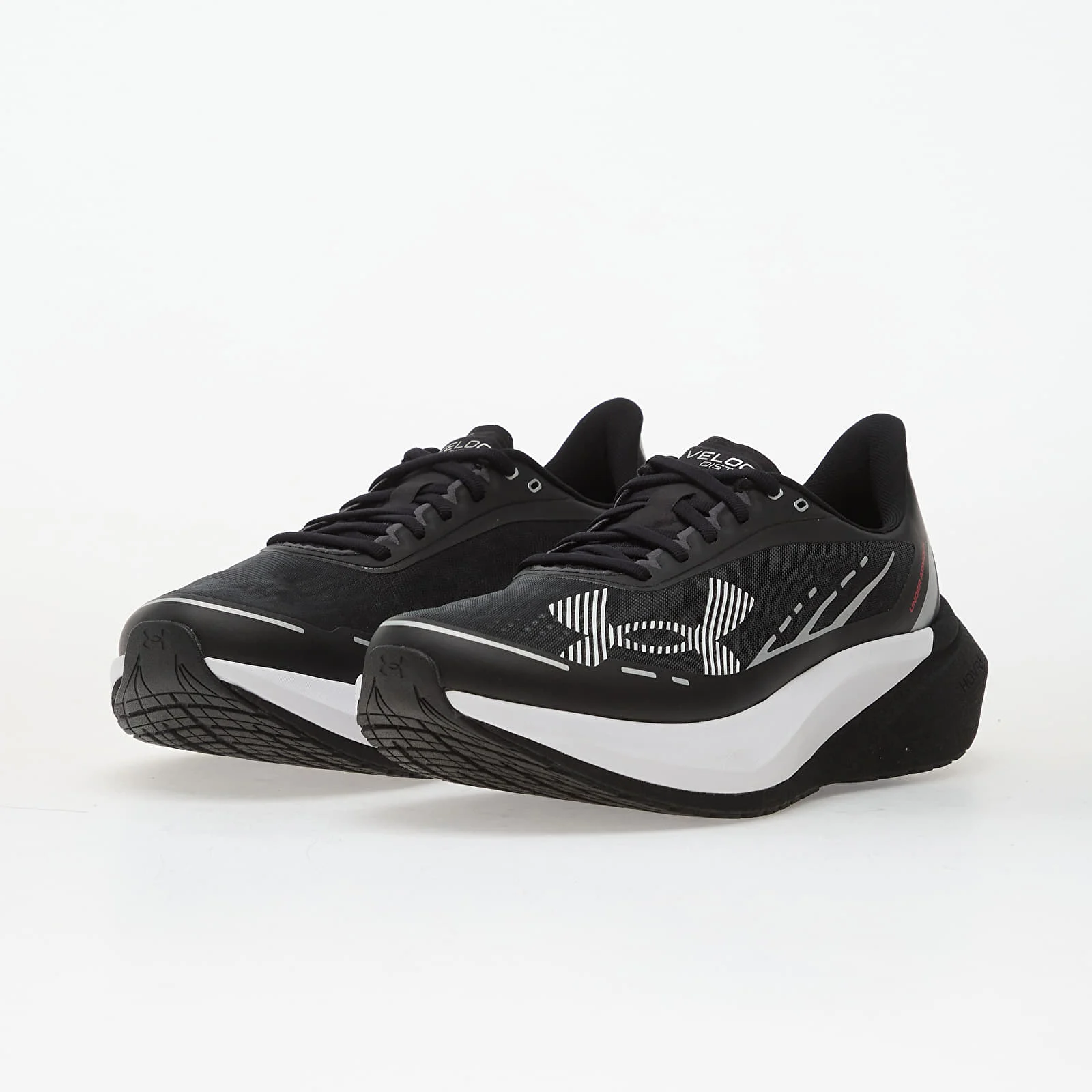 Under Armour მამაკაცის სპორტული ფეხსაცმელი