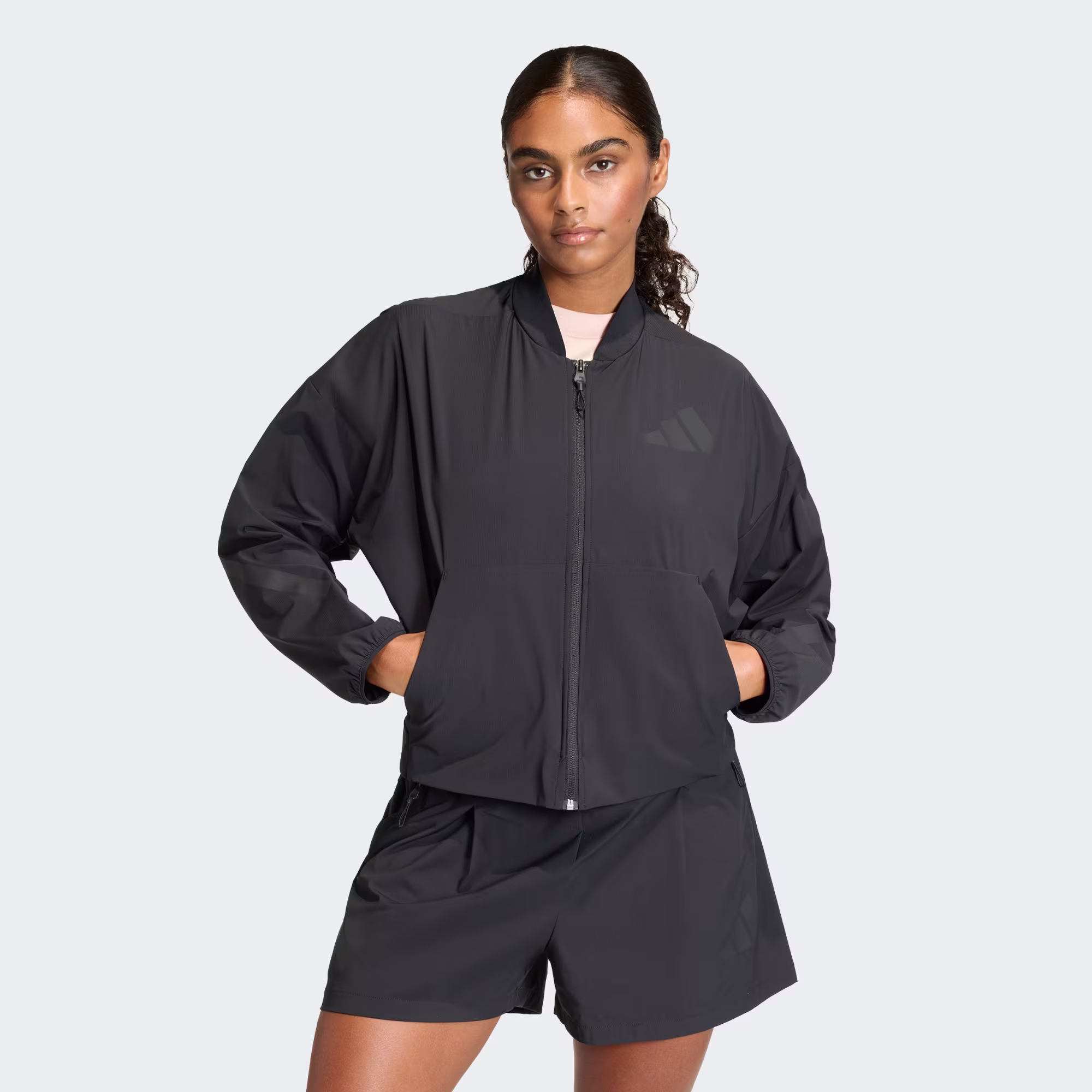 Adidas ქალის  ქურთუკი W Z.N.E. WV BOM