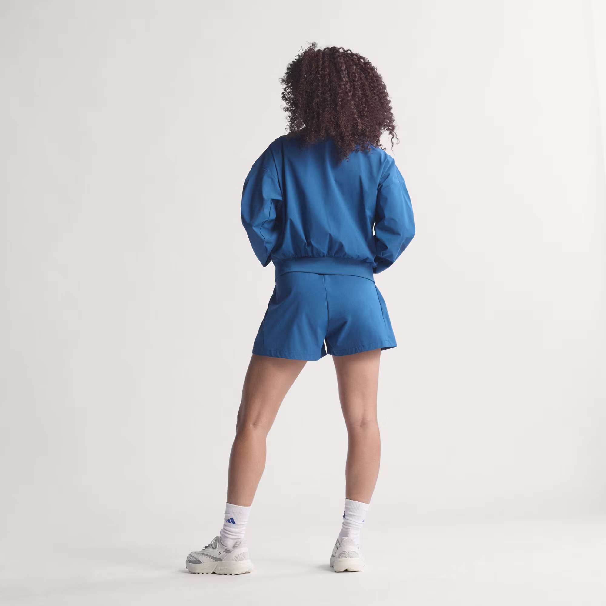 Adidas ქალის  ქურთუკი W Z.N.E. WV BOM