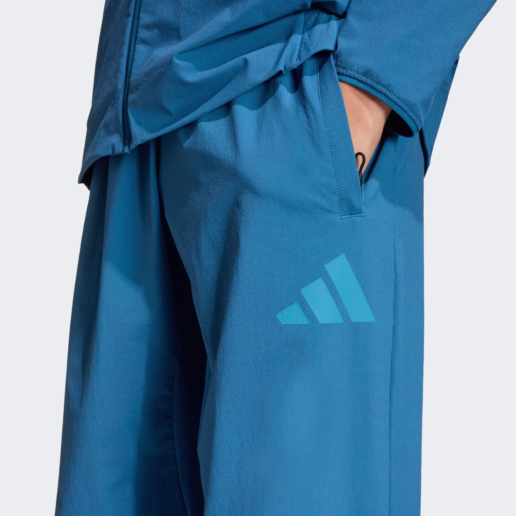 Adidas ბავშვის შარვალი J Z.N.E. WV PT