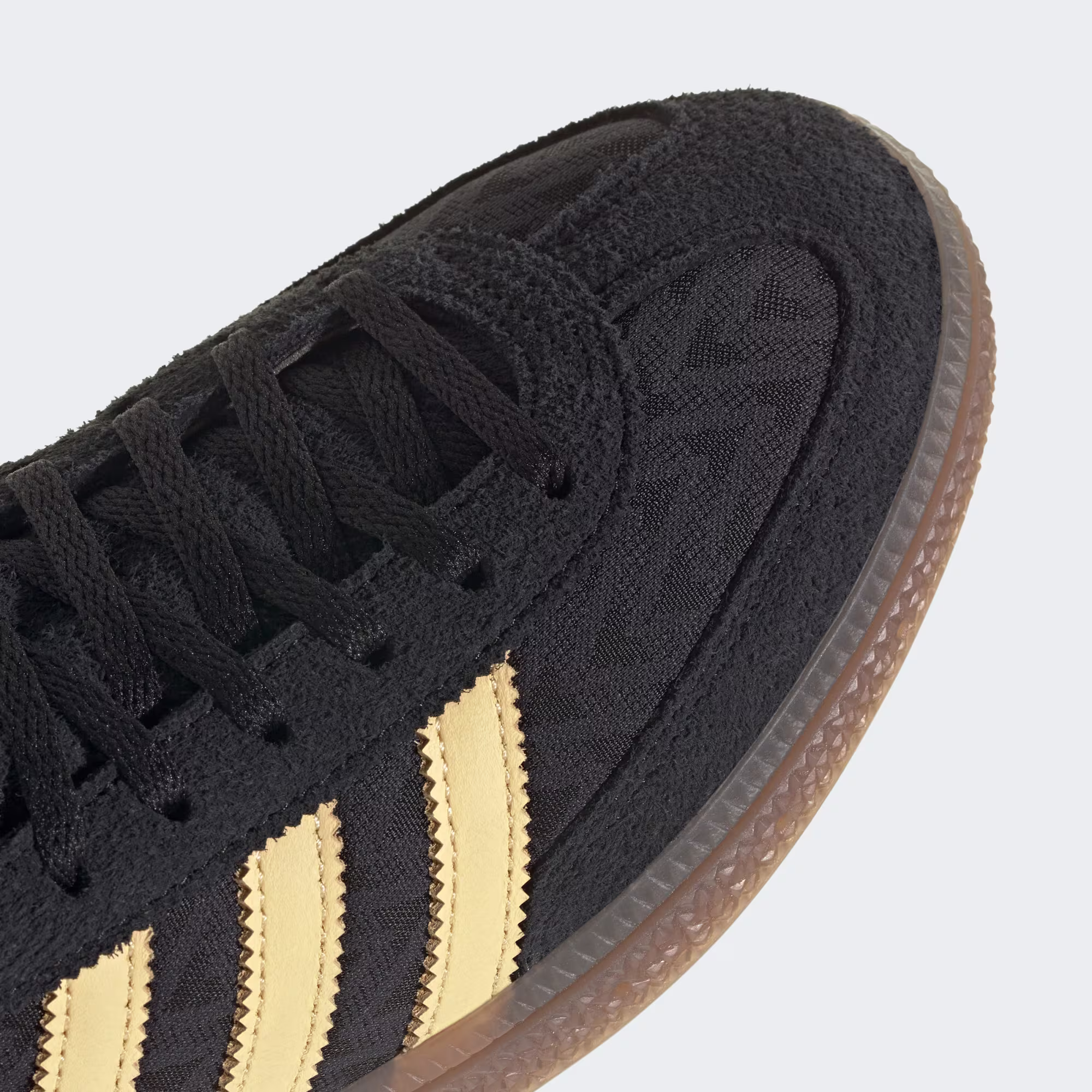 Adidas ქალის სპორტული ფეხსაცმელი