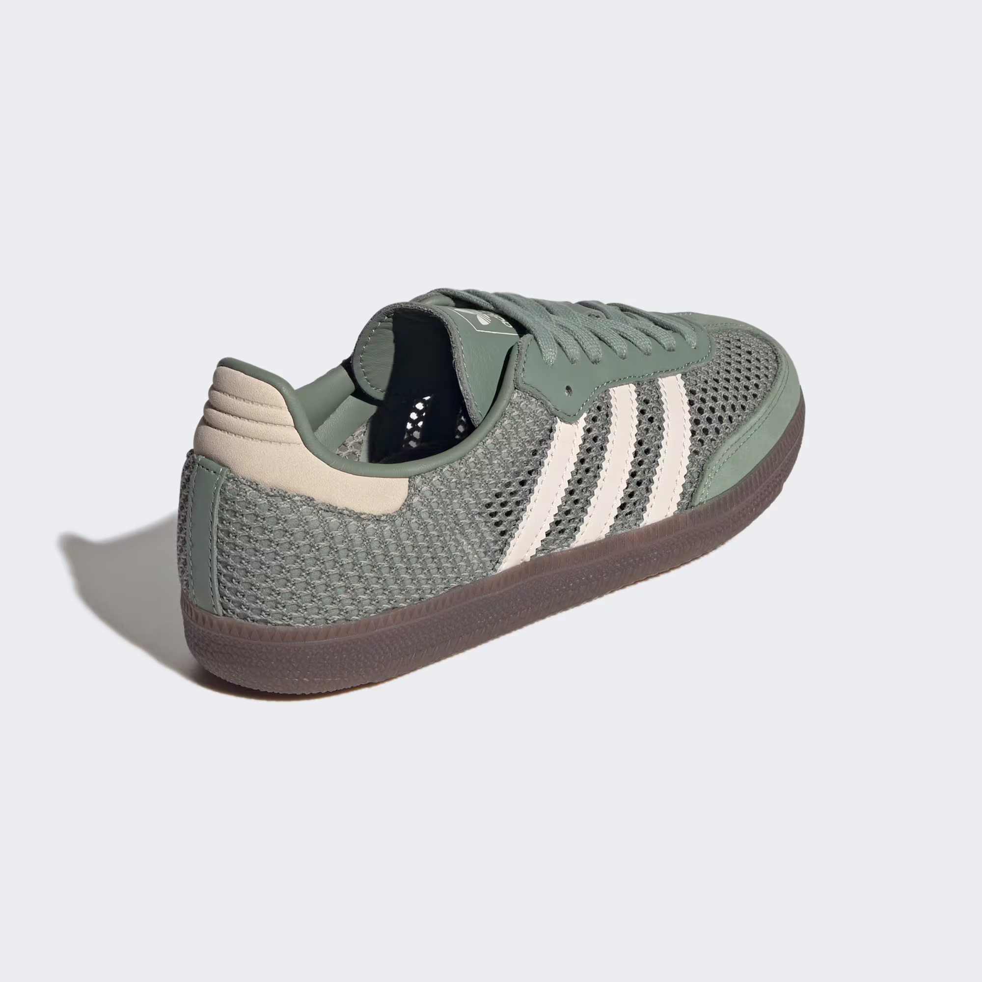 Adidas ქალის სპორტული ფეხსაცმელი