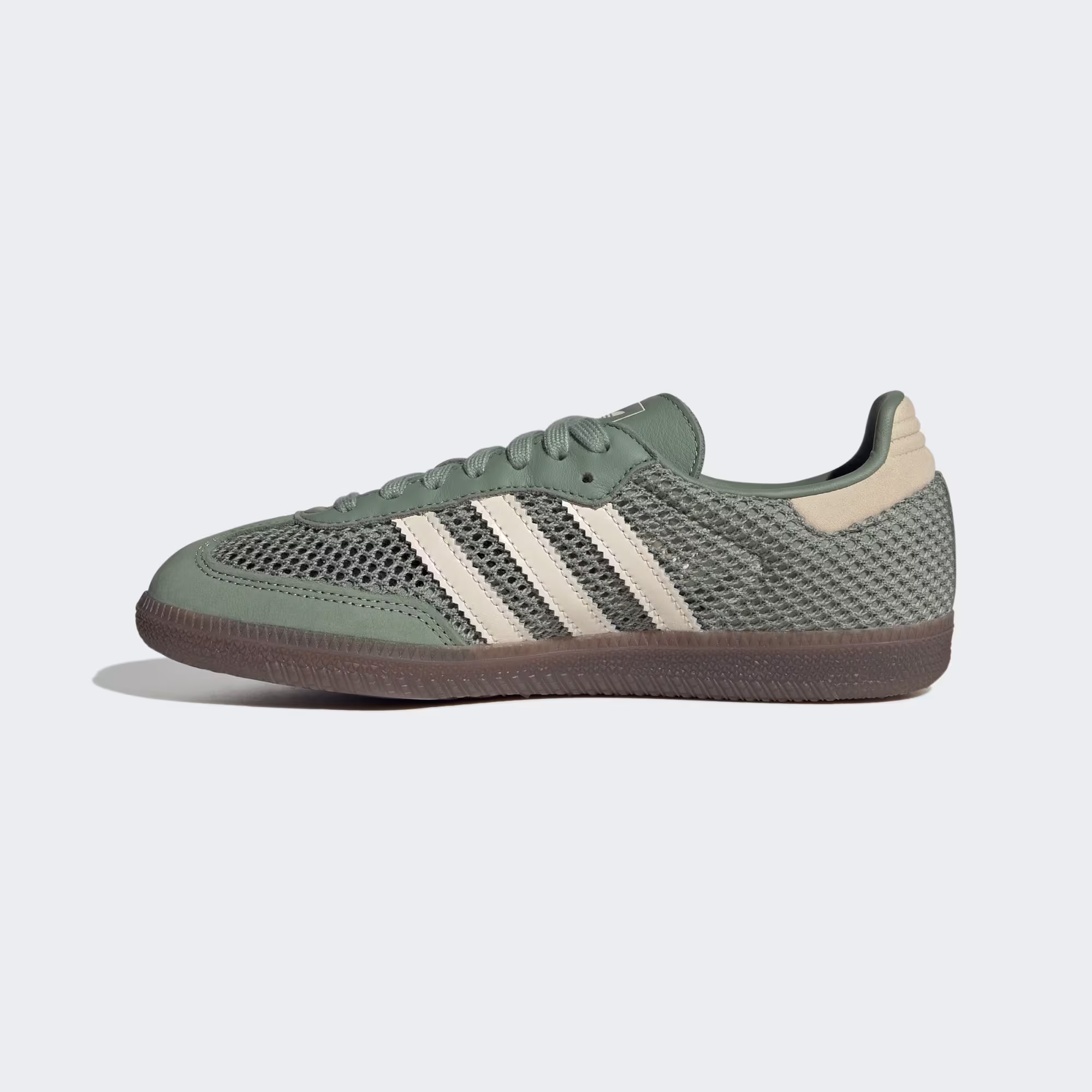 Adidas ქალის სპორტული ფეხსაცმელი