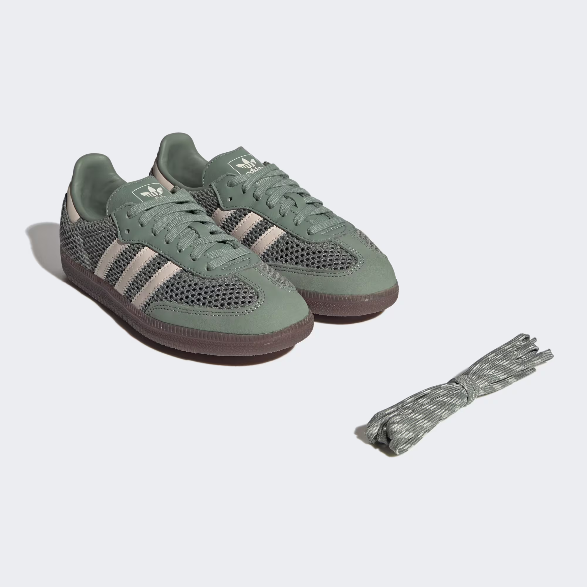 Adidas ქალის სპორტული ფეხსაცმელი