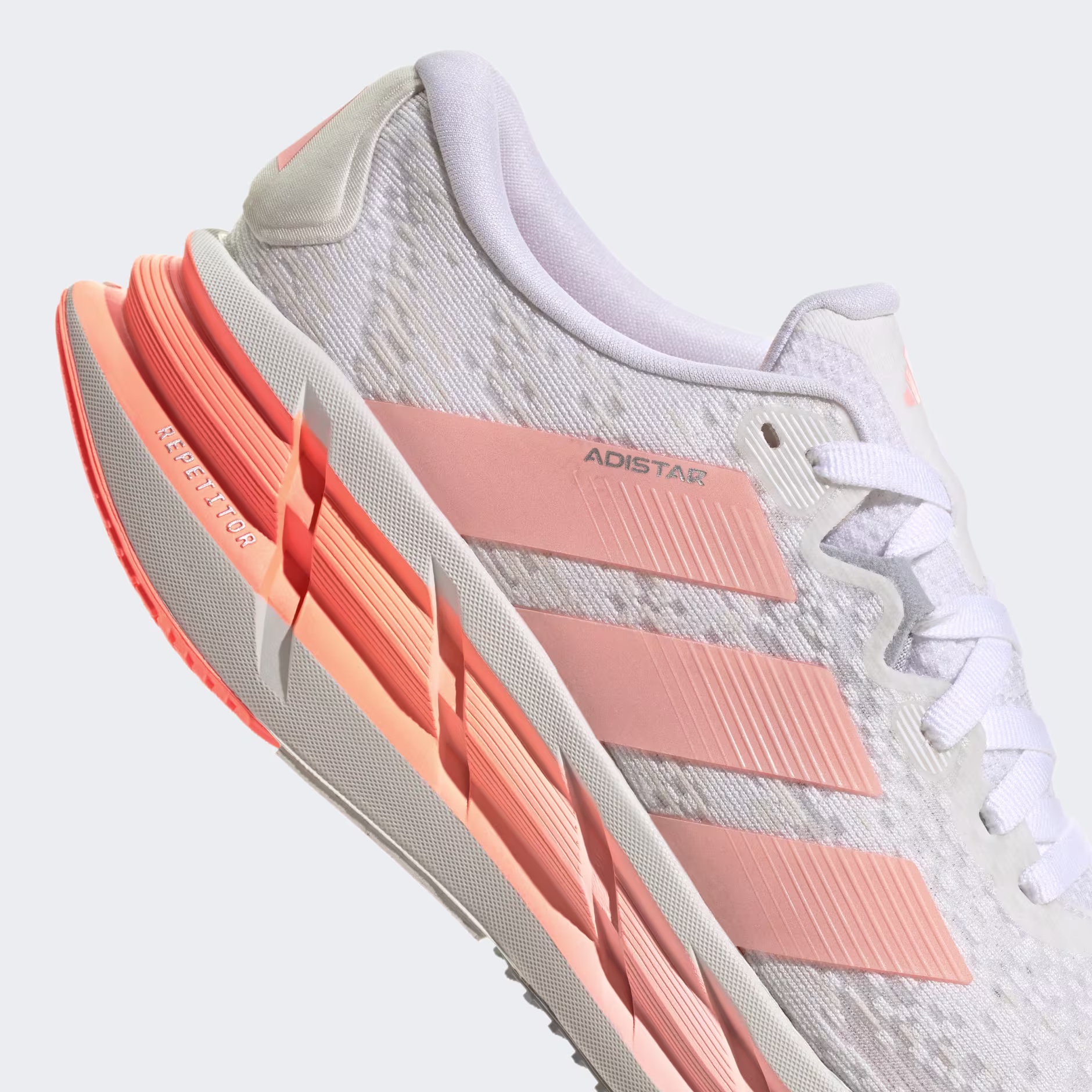 Adidas ქალის სპორტული ფეხსაცმელი