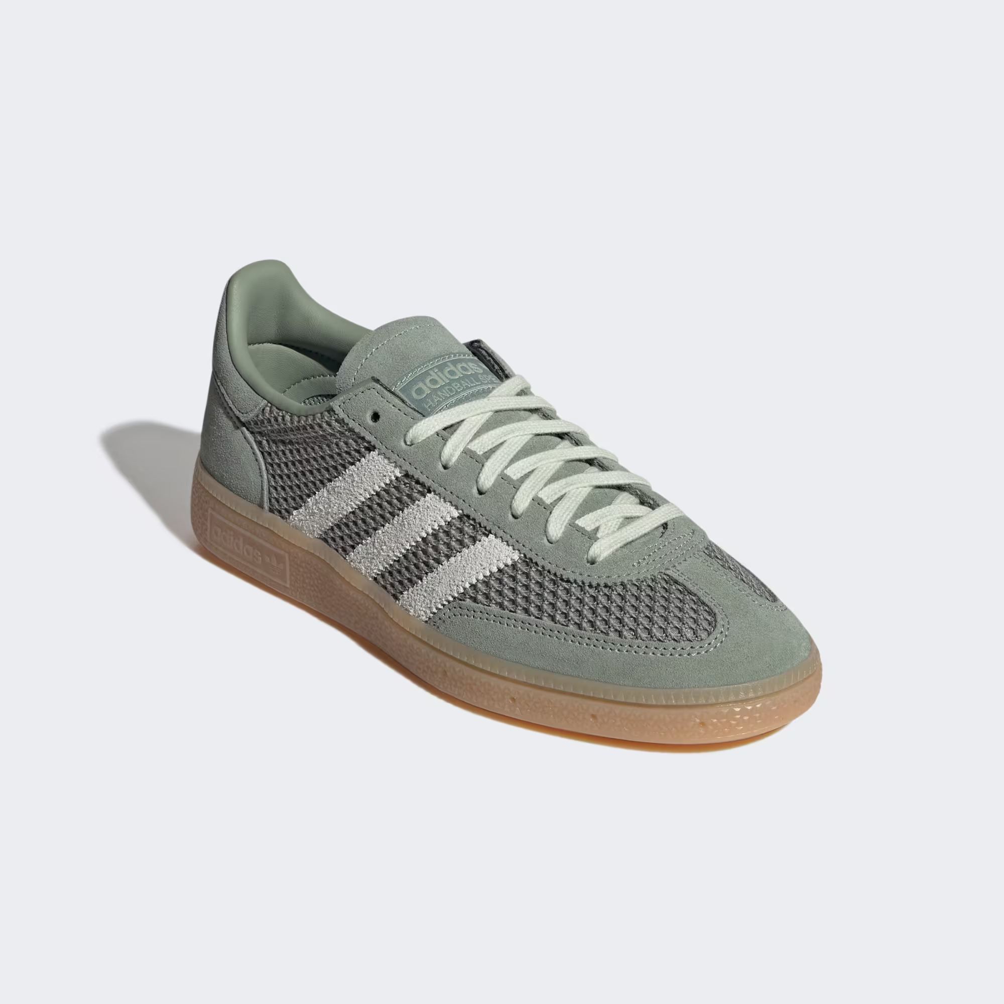 Adidas ქალის სპორტული ფეხსაცმელი