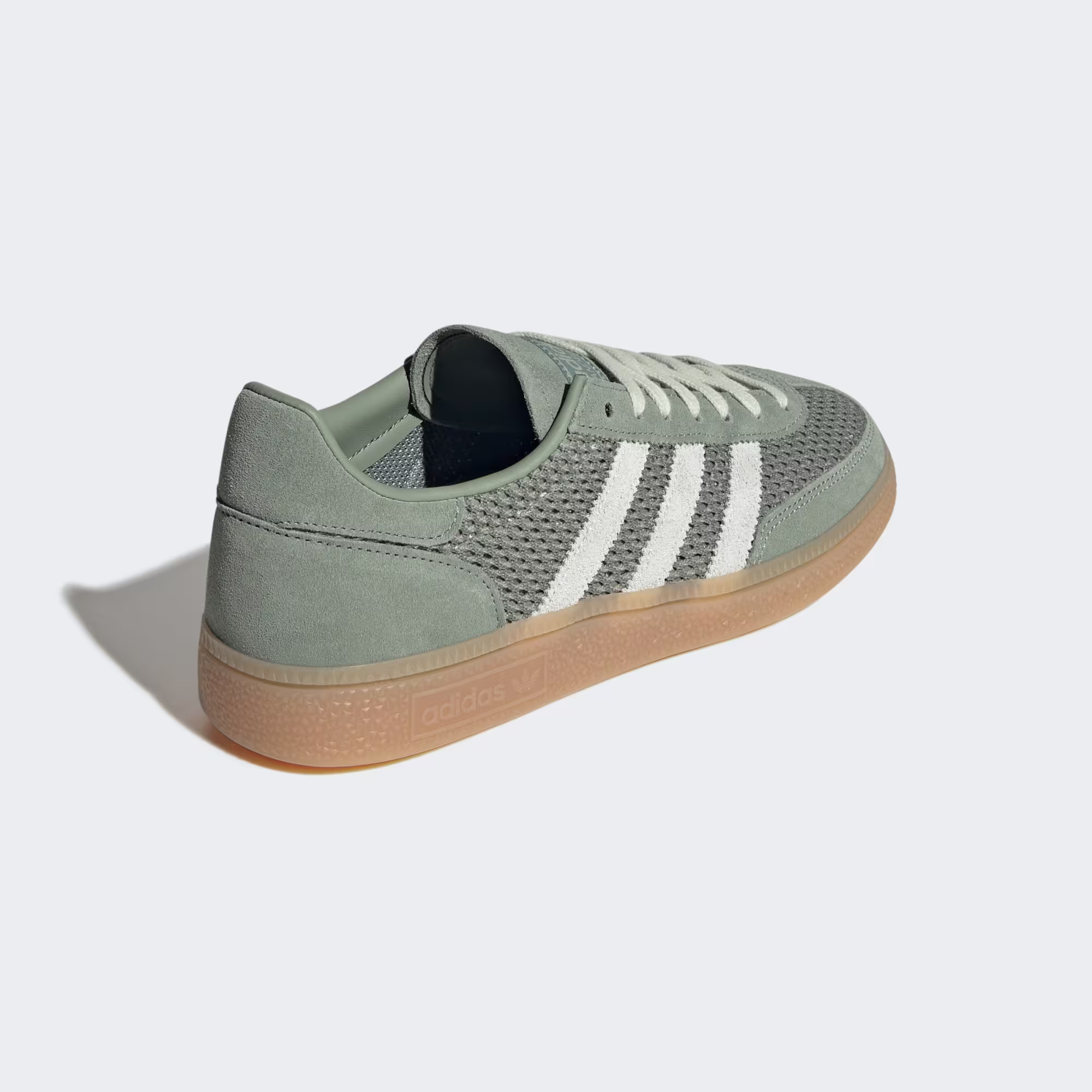 Adidas ქალის სპორტული ფეხსაცმელი