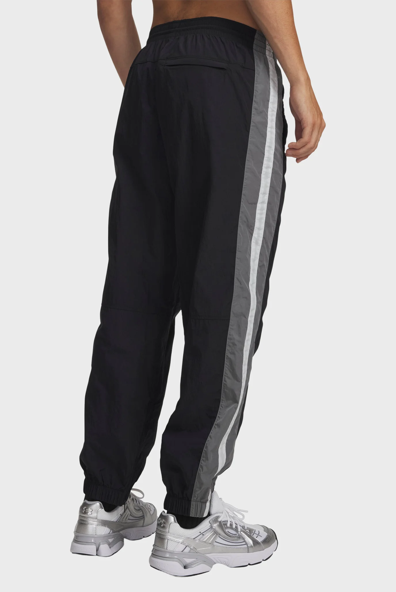 Under Armour მამაკაცის სპორტული შარვალი