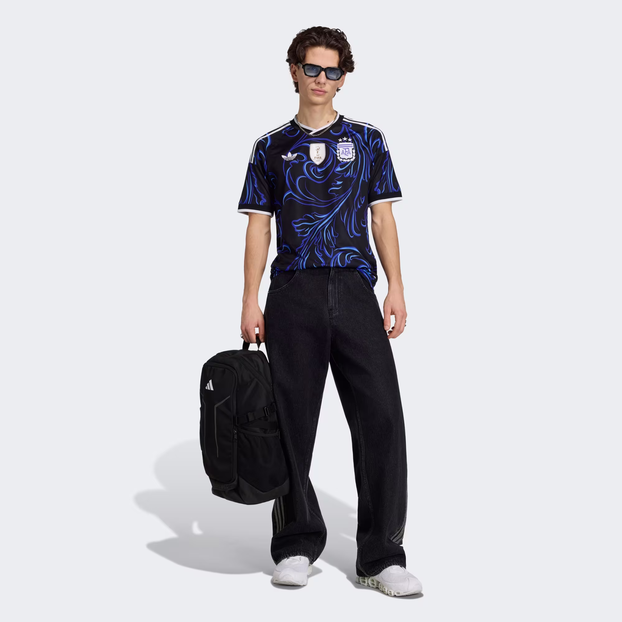 Adidas მამაკაცის მაისური