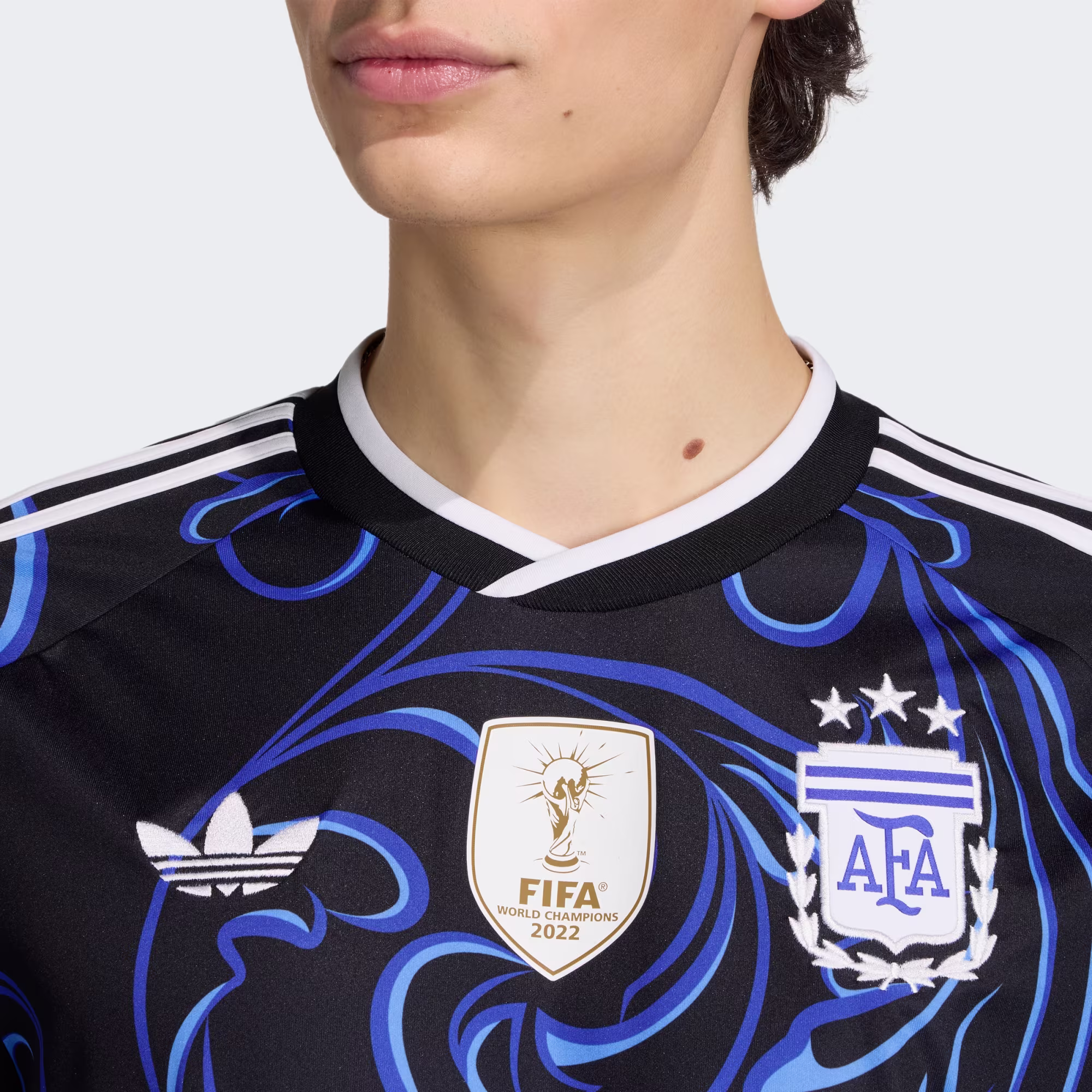 Adidas მამაკაცის მაისური