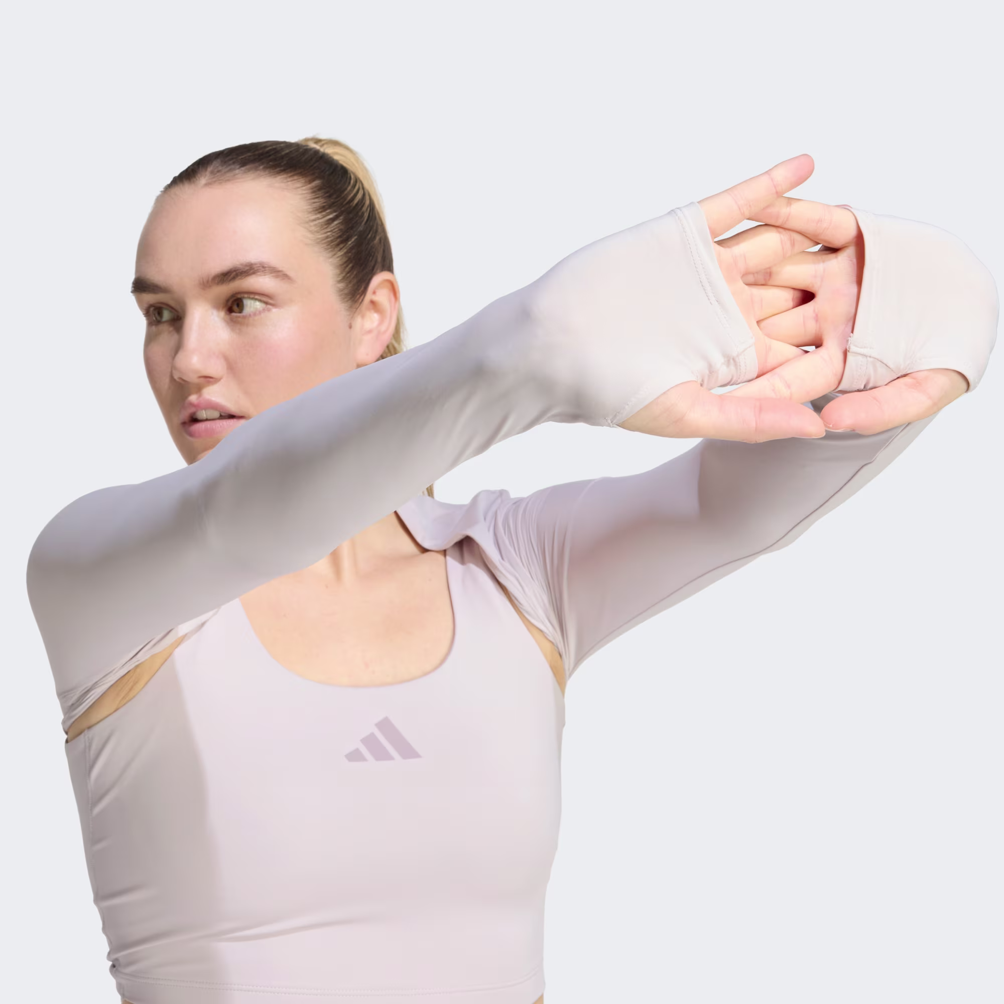 Adidas ქალის მაისური