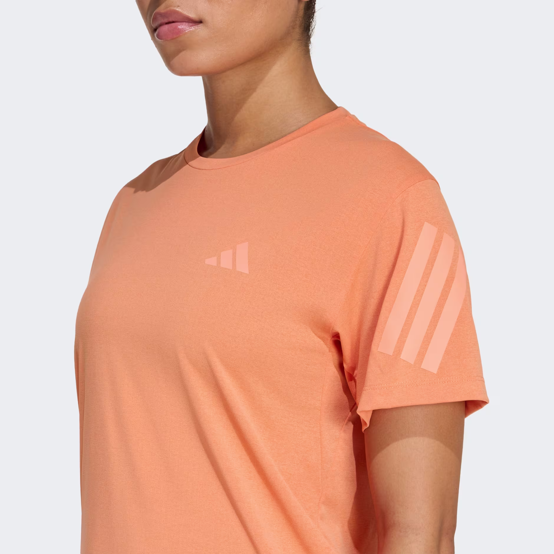Adidas ქალის მაისური