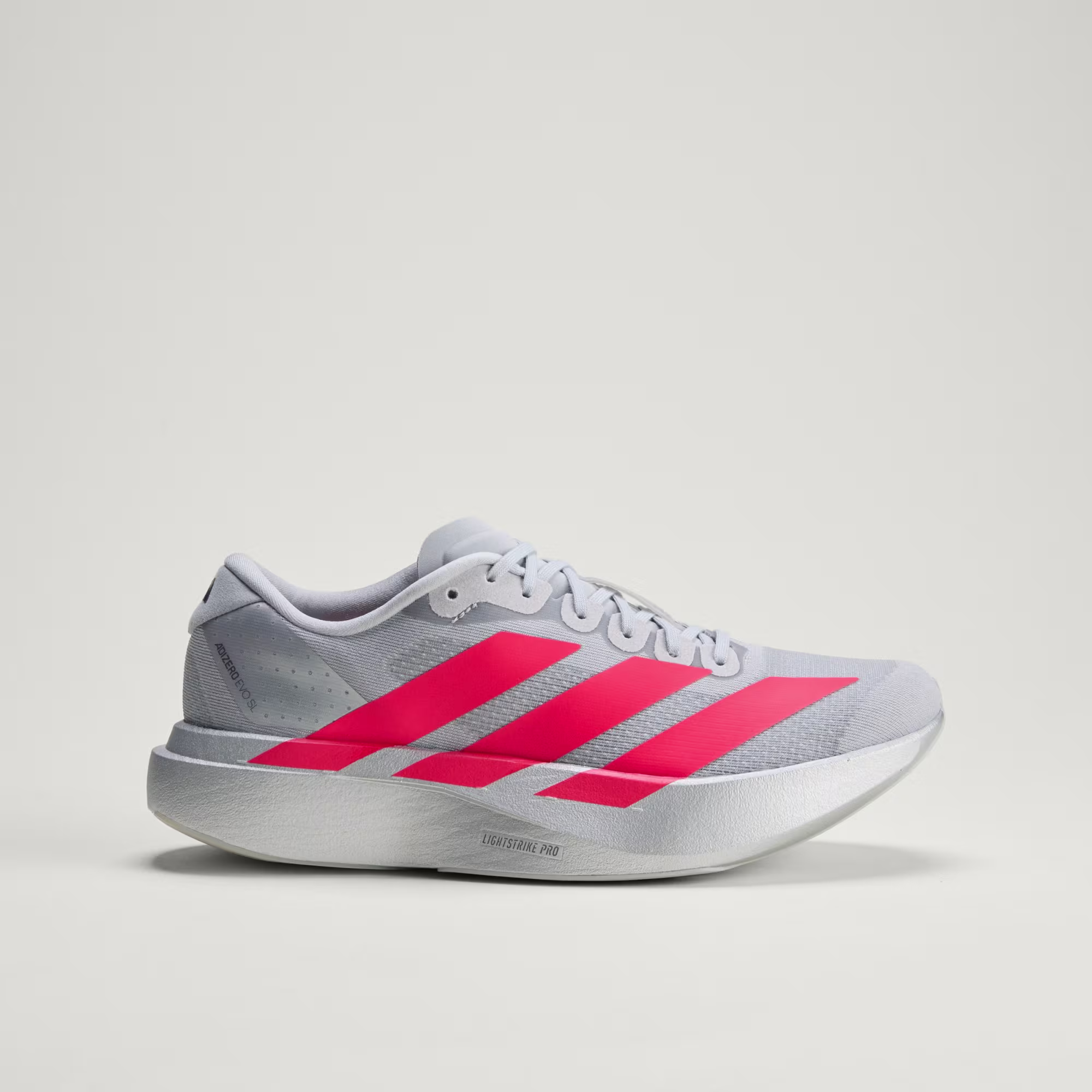 Adidas ქალის სპორტული ფეხსაცმელი