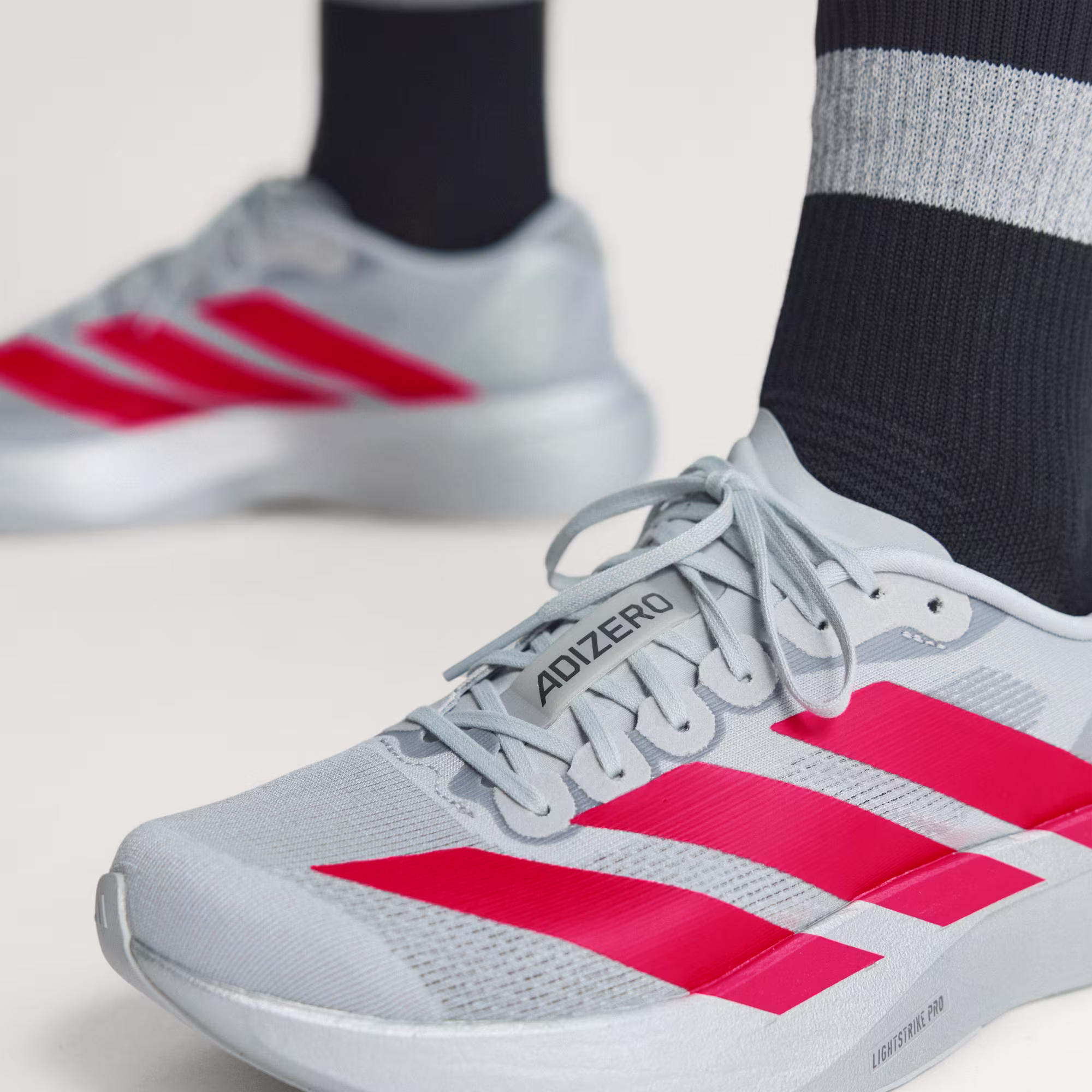 Adidas ქალის სპორტული ფეხსაცმელი
