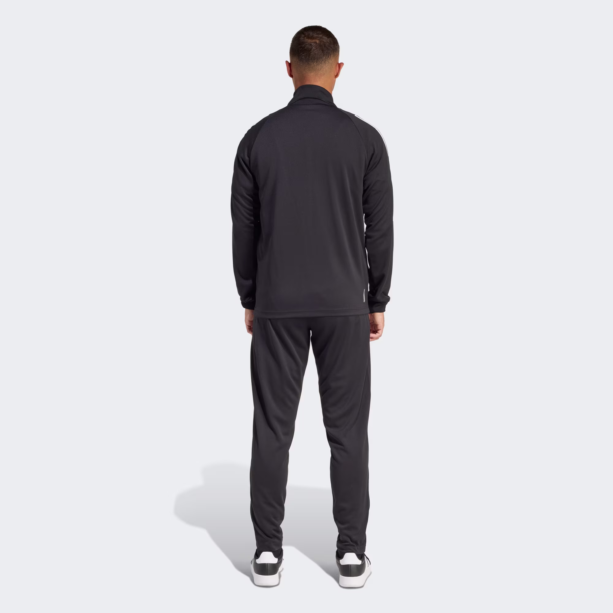Adidas მამაკაცის სპორტული კომპლექტი