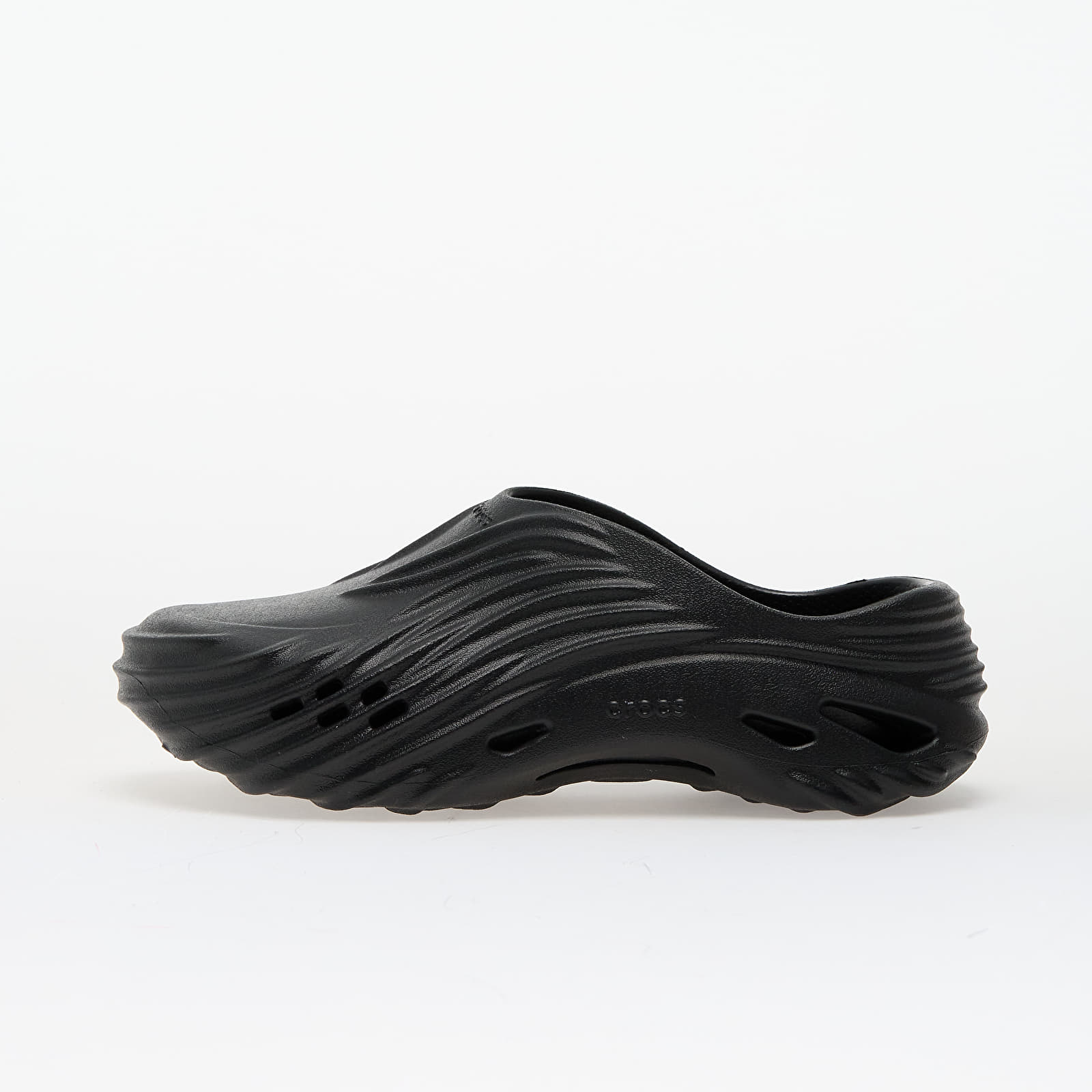Crocs კლოგი Echo Wave