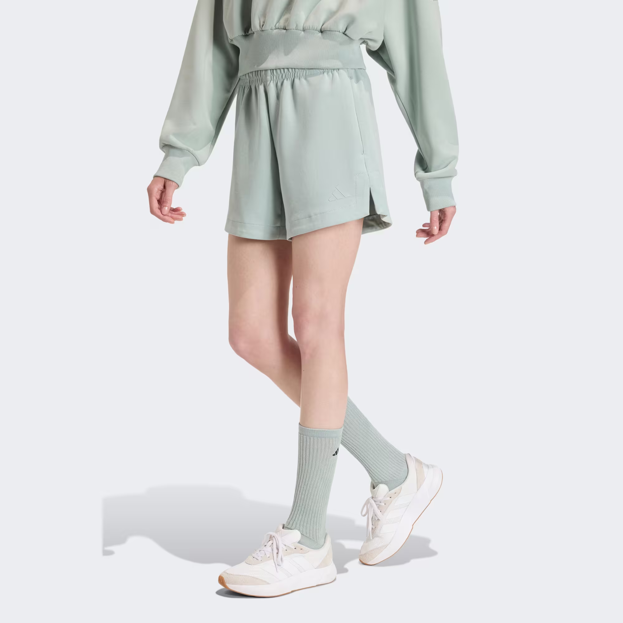 Adidas ქალის შორტი