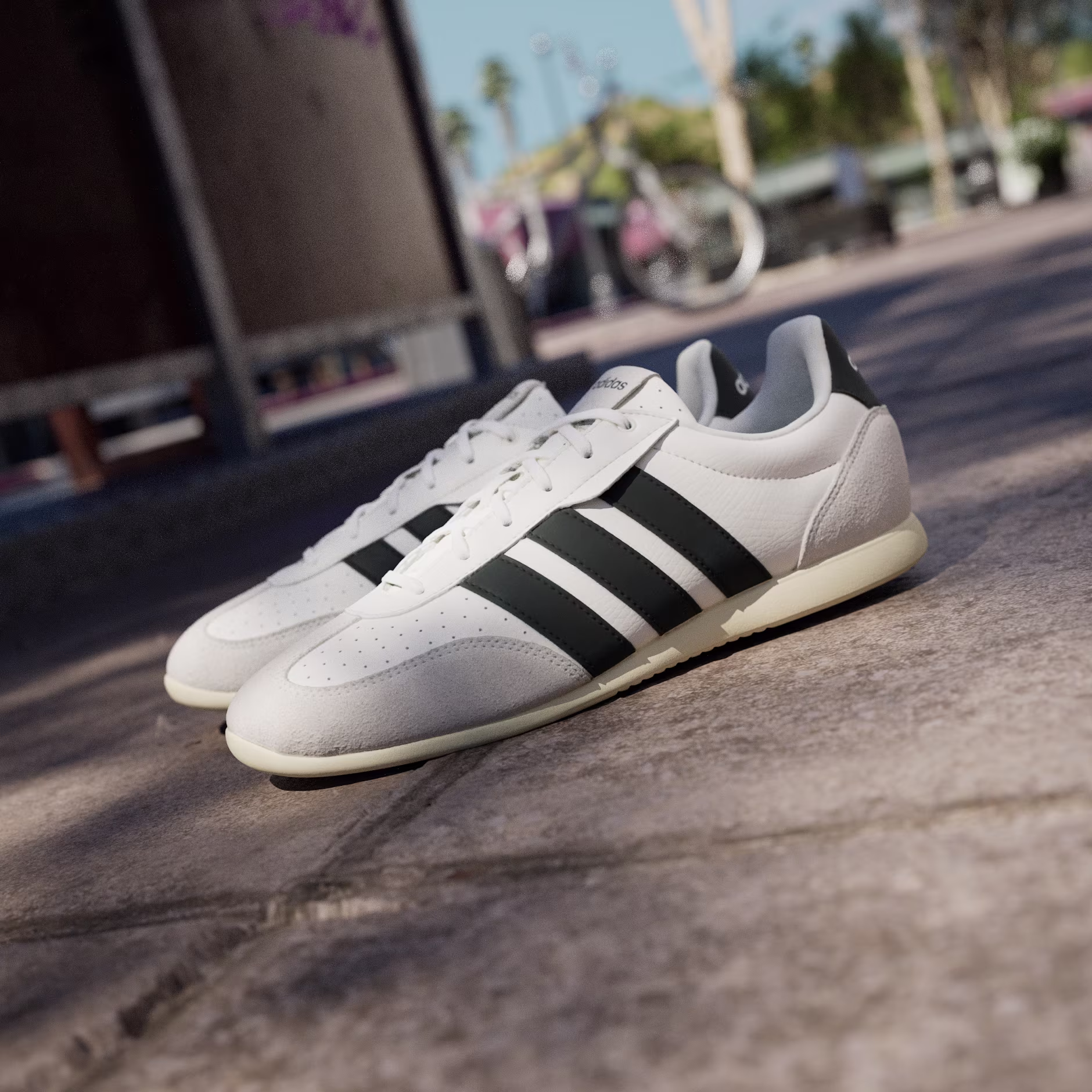 Adidas მამაკაცის სპორტული ფეხსაცმელი